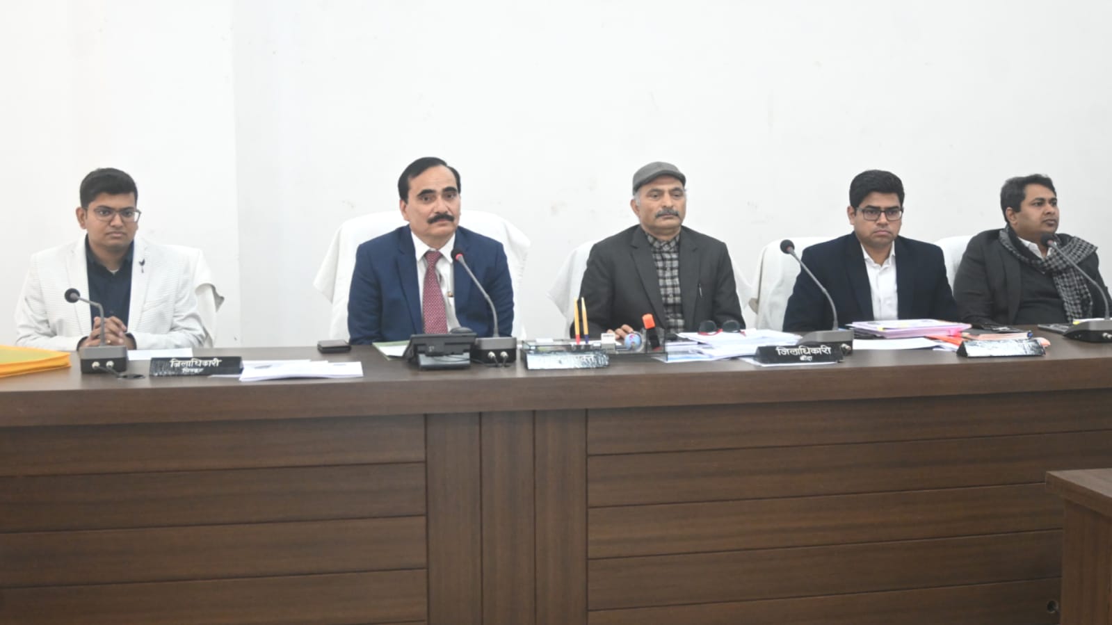 आयुक्त बालकृष्ण ने किया "सचेत": विकास कार्यों व कानून व्यवस्था में अधिकारियों को कड़े निर्देश