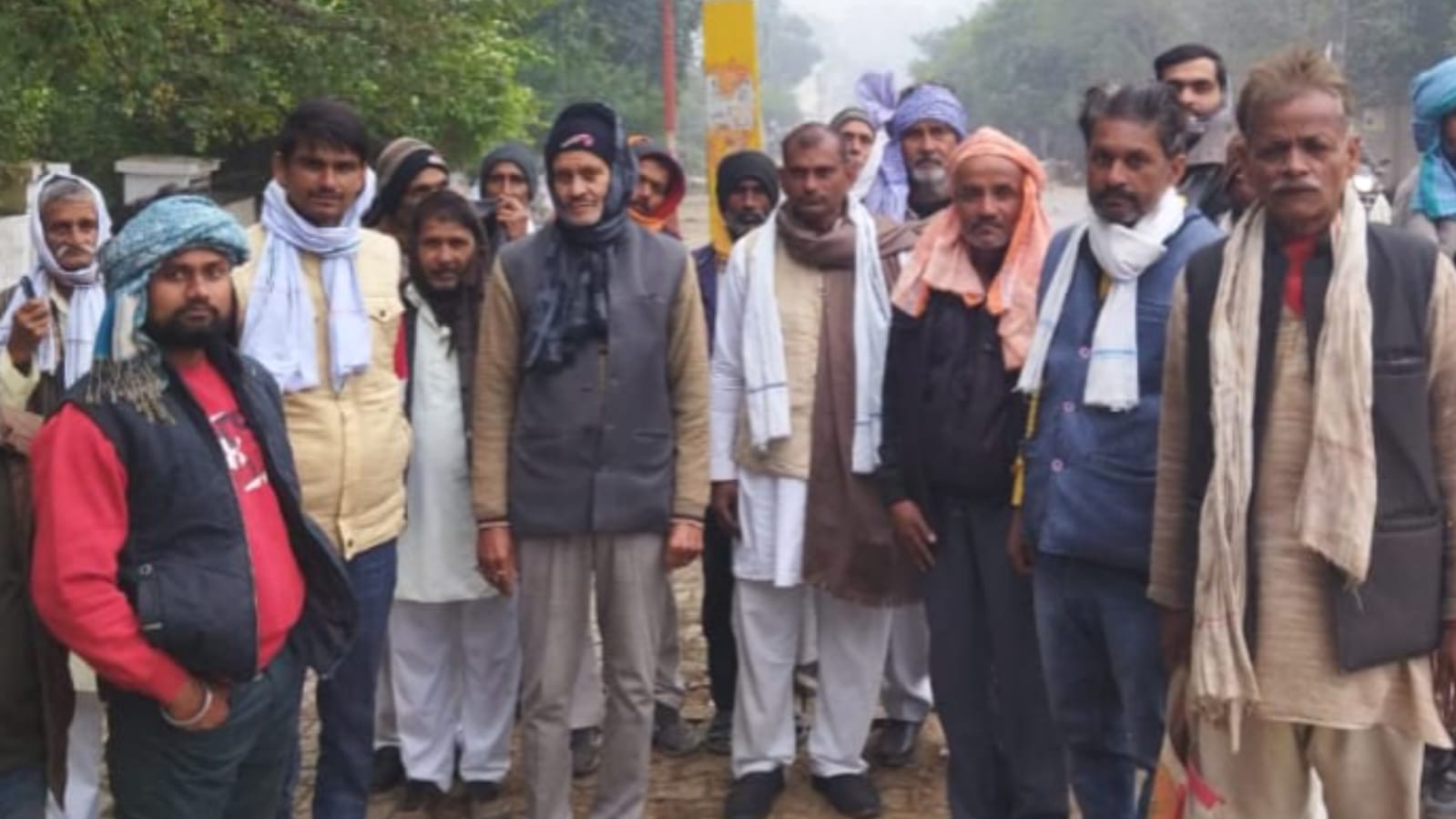 लघु सिंचाई विभाग की दादागिरी: बसहरी में मानक की अनदेखी कर तालाब जीर्णोद्धार