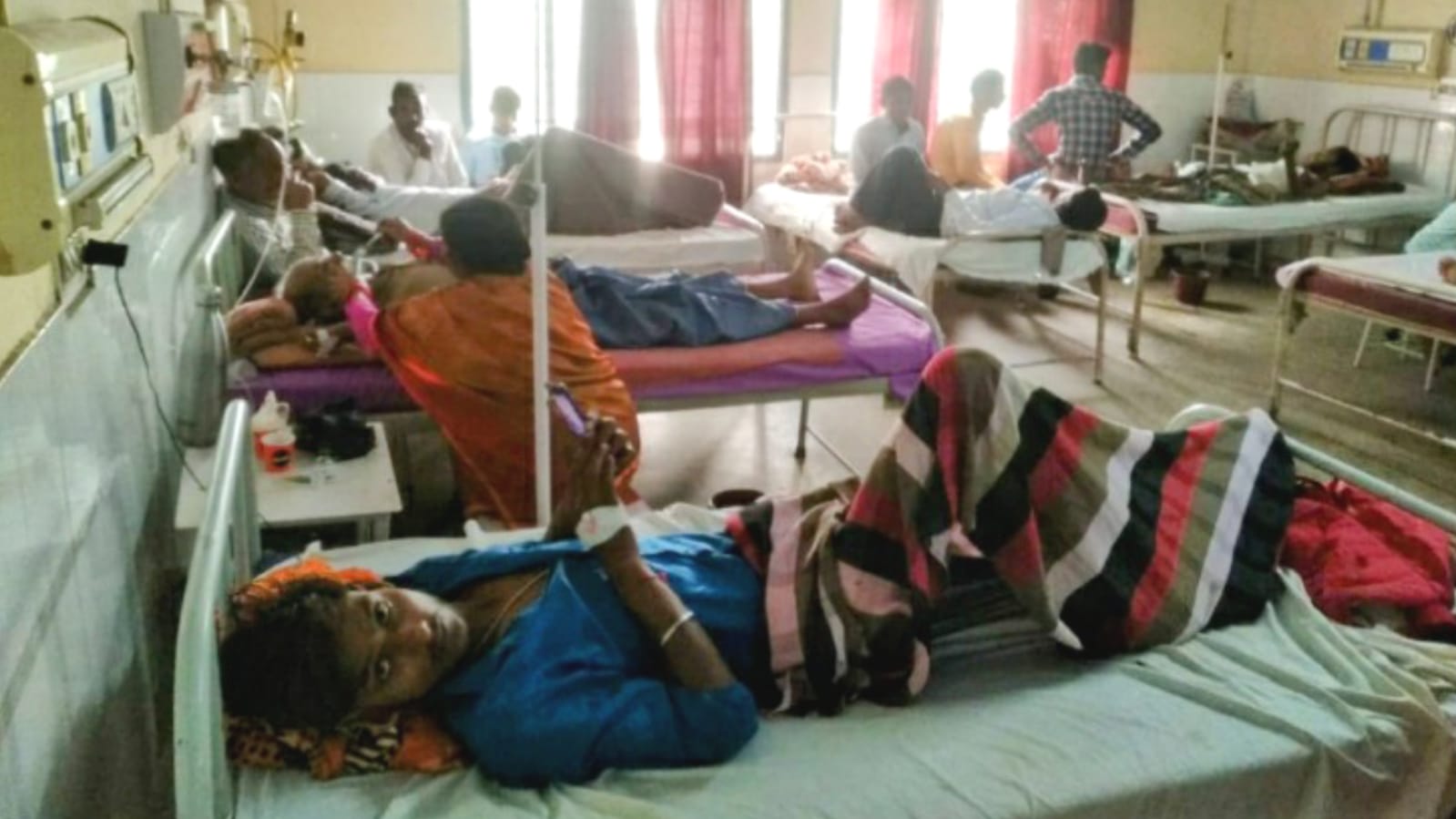बांदा के अस्पताल कभी भी बन सकते है ज्वालामुखी से शमशान घाट, राम भरोसे है सब हाल !