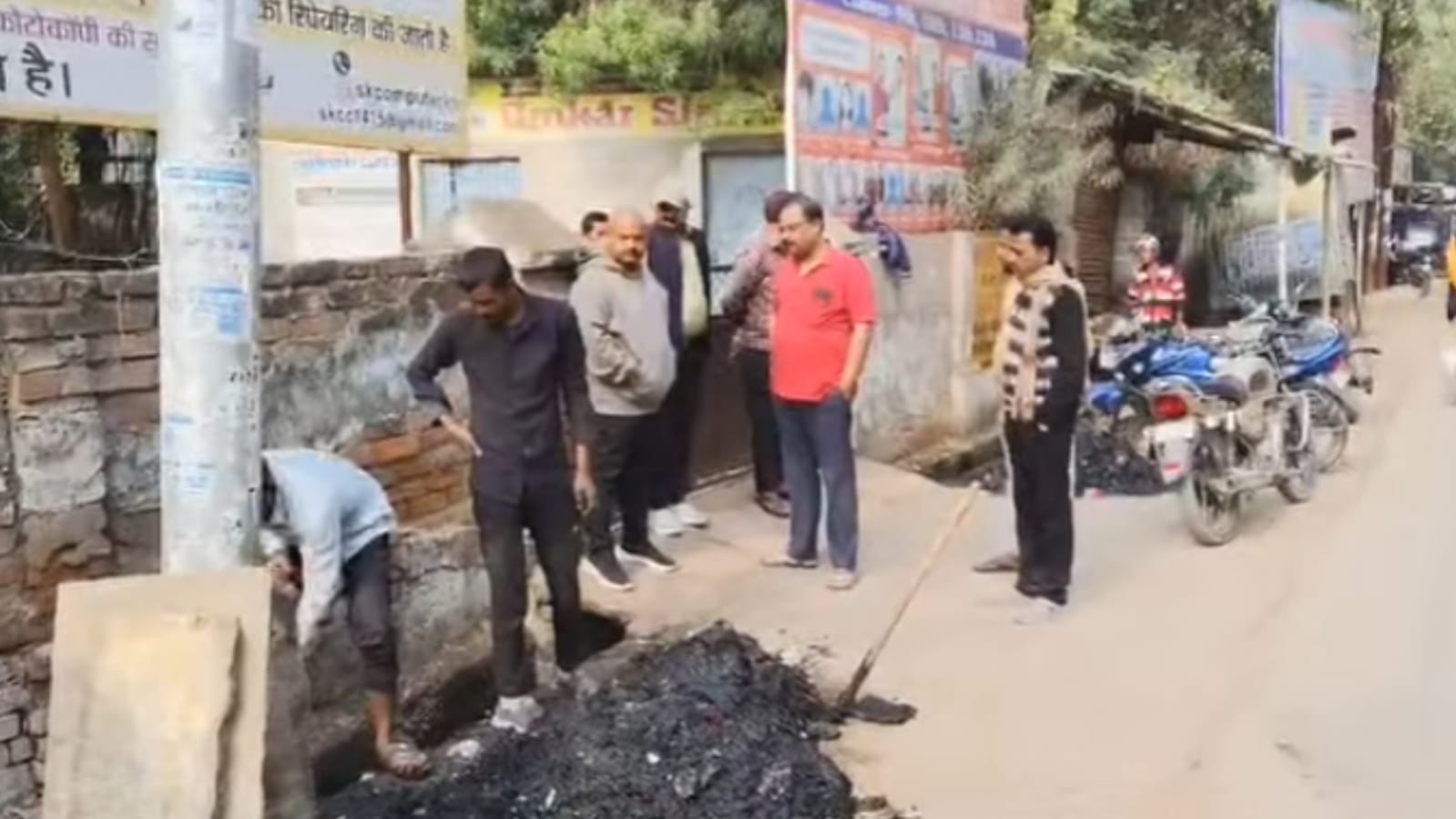 अंकित बासू द्वारा सफाई व्यवस्था का निरीक्षण: लापरवाही पर सख्त चेतावनी