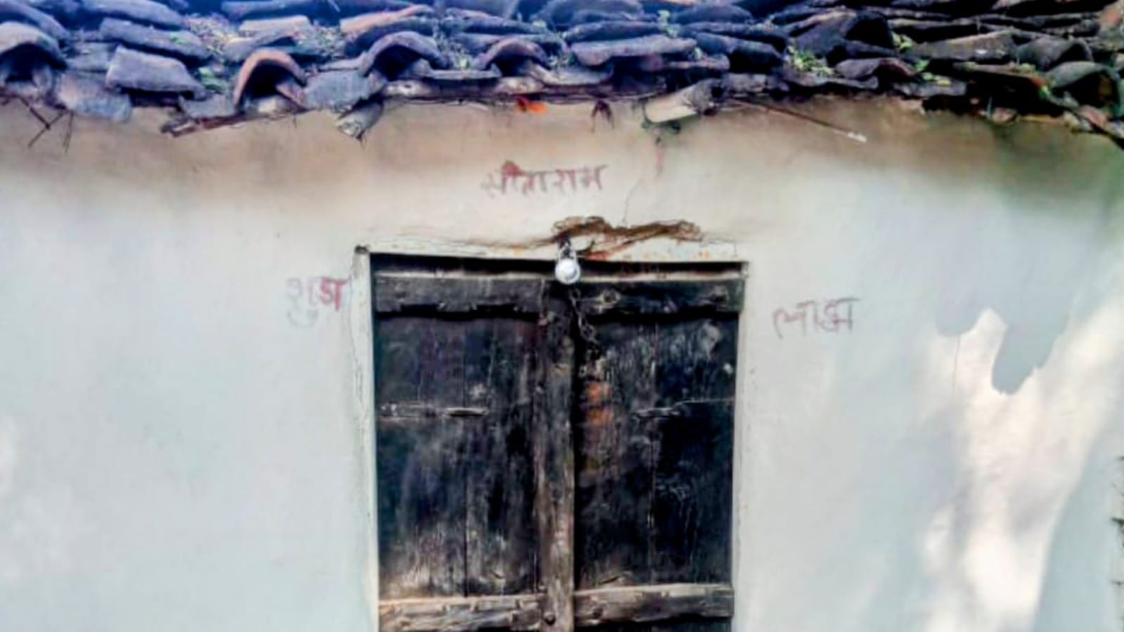 देवर के बंद मकान का ताला तोड़कर भाभी के घर में चोरी: पांच लाख के गहनों पर किया हाथ साफ