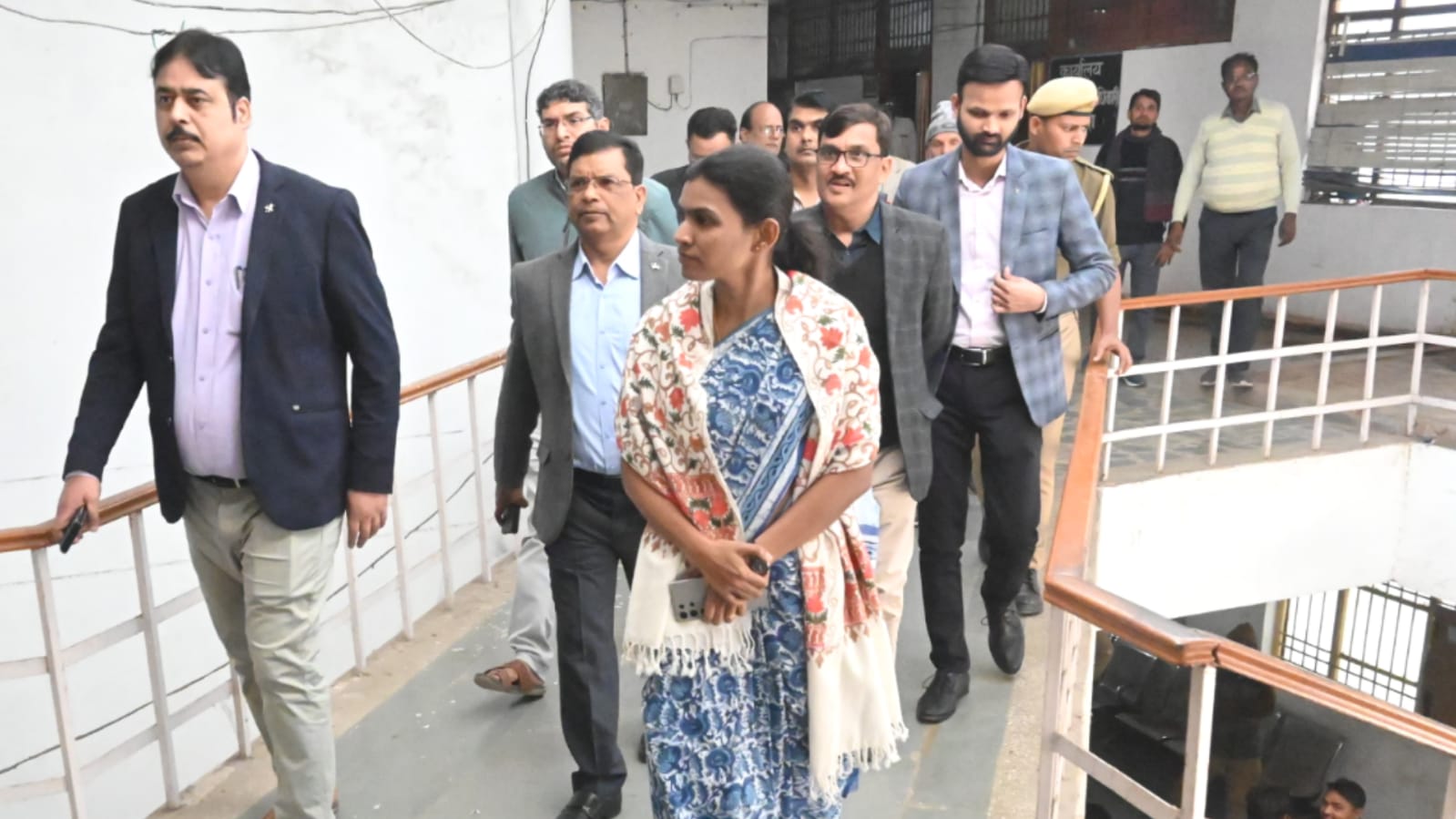 डीएम जे रीभा चौंक गई : विकास भवन में देखी घोर लापरवाही