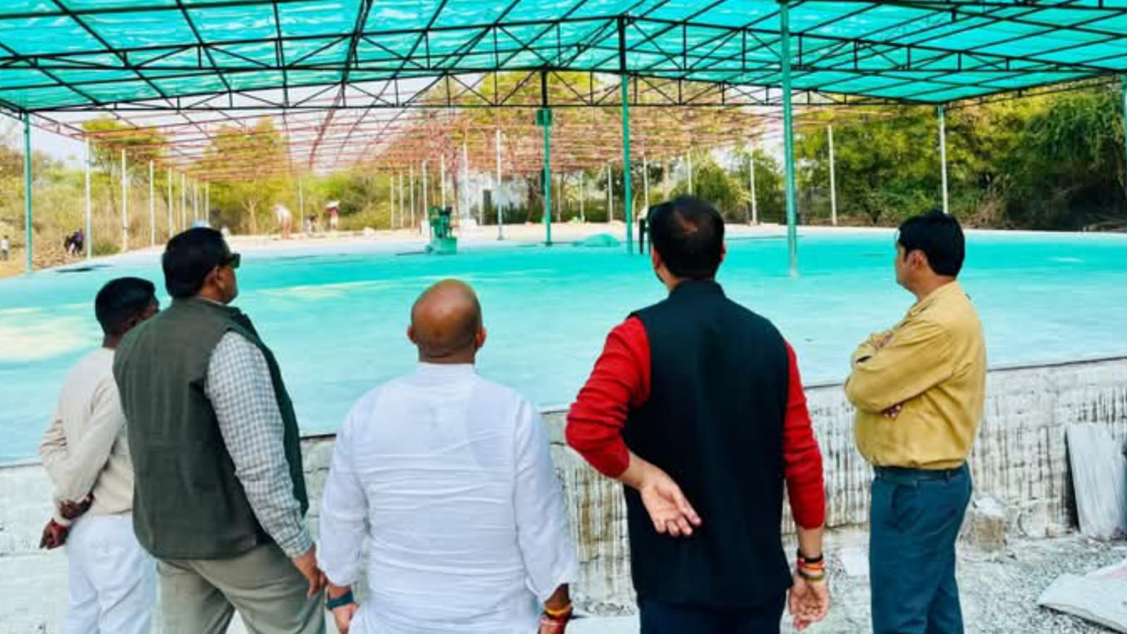 अंकित गुप्ता द्वारा निर्माण कार्य का निरीक्षण : बोले लापरवाही पर होगी कार्रवाई