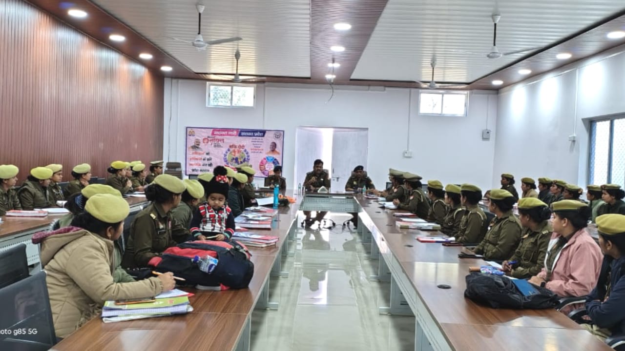 एसपी अंकुर का महिला सुरक्षा पर फोकस: 21 महिला पुलिस कर्मी सम्मानित