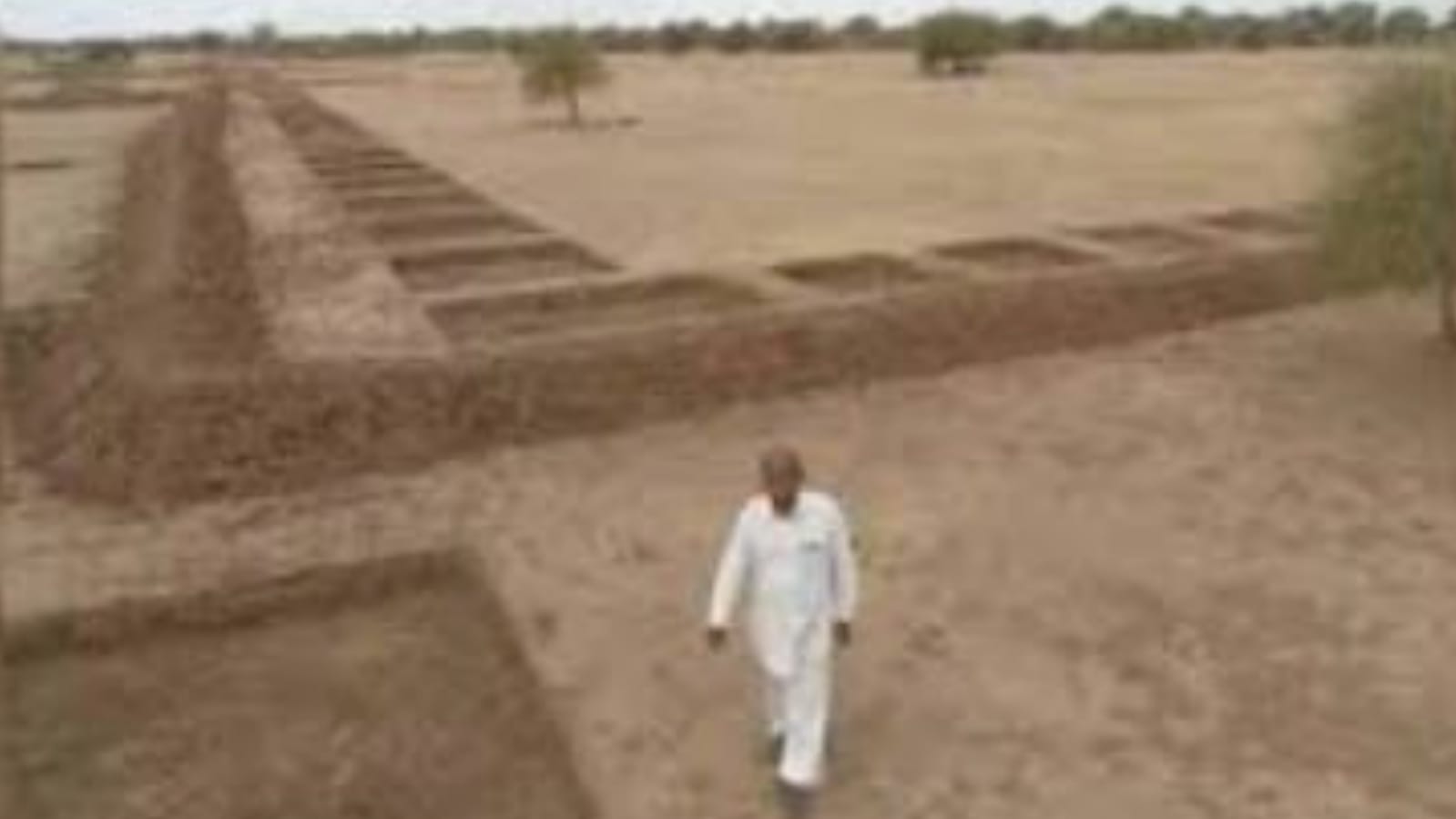 विवादों के चलते बांदा के तीस गांवों में चकबंदी प्रक्रिया अधूरी: बढ़ रहे झगड़े