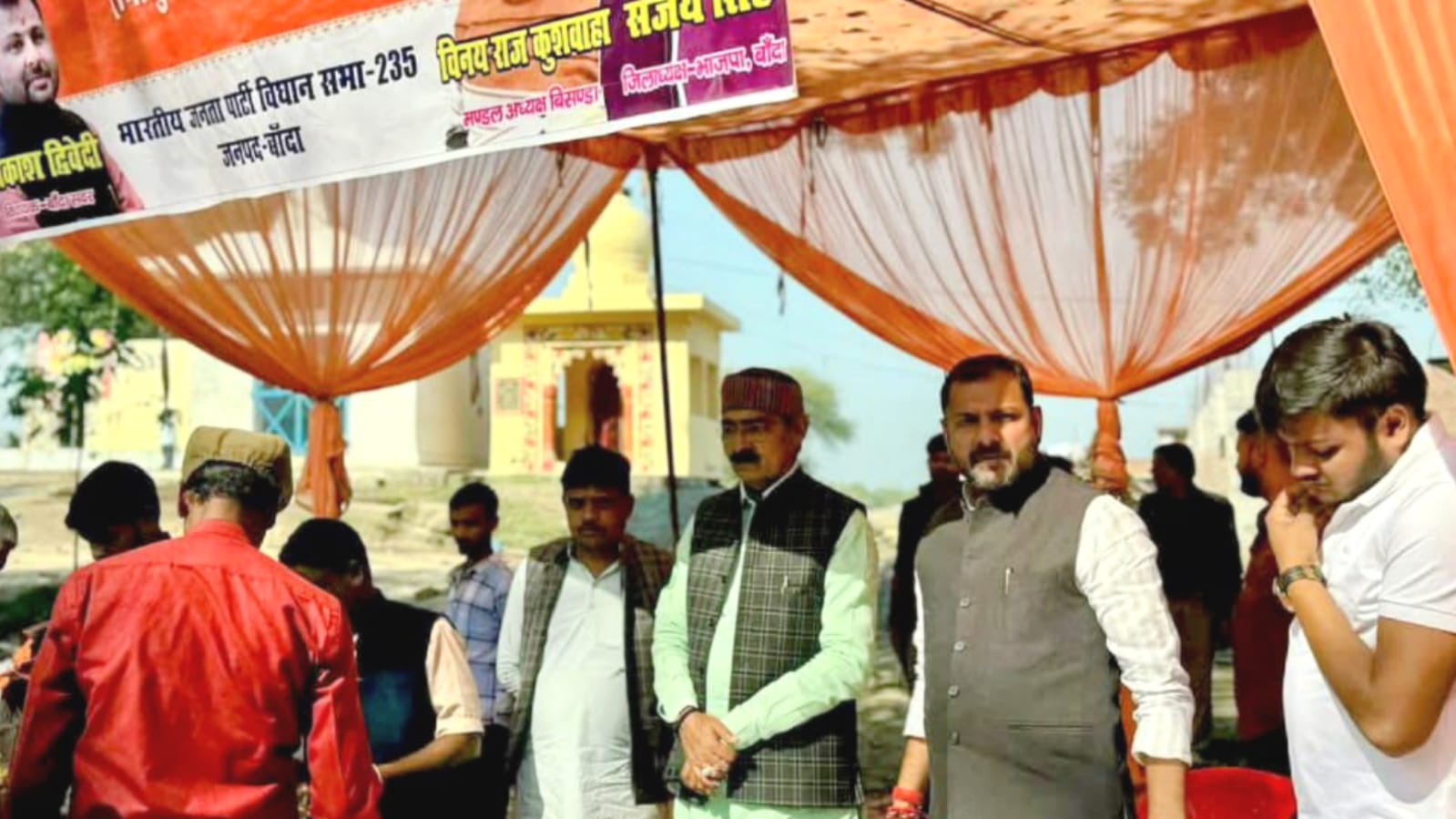 विधायक प्रकाश नें लूटा असली महाकुंभ का पुण्य: सेवा भाव की पेश कर रहे अनूठी मिशाल