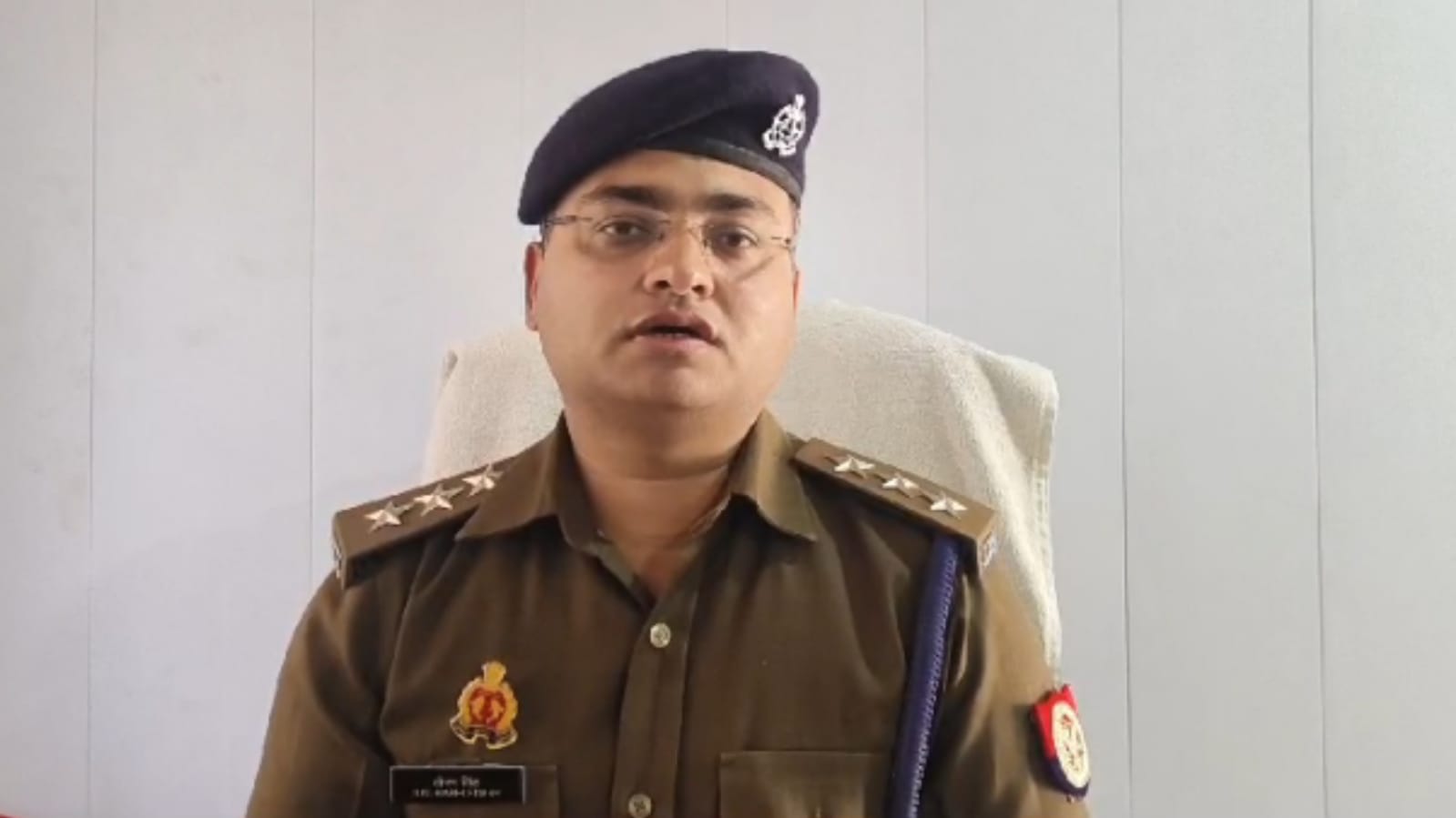 बांदा में भीषण सड़क हादसा: बस और बोलेरो की जोरदार टक्कर, 15 लोग हुए घायल