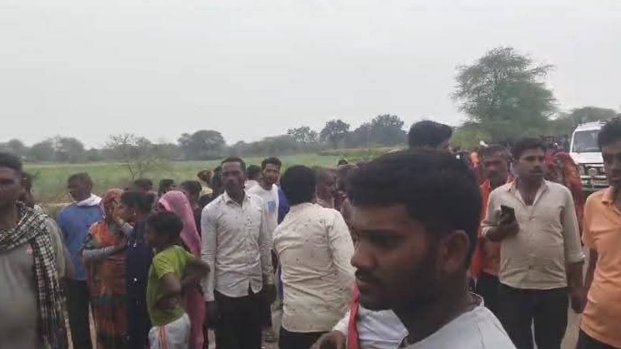 स्कूली बच्चों के साथ दर्दनाक हादसा: एक की मौत,कई घायल,प्रशासन ने शुरू की जांच