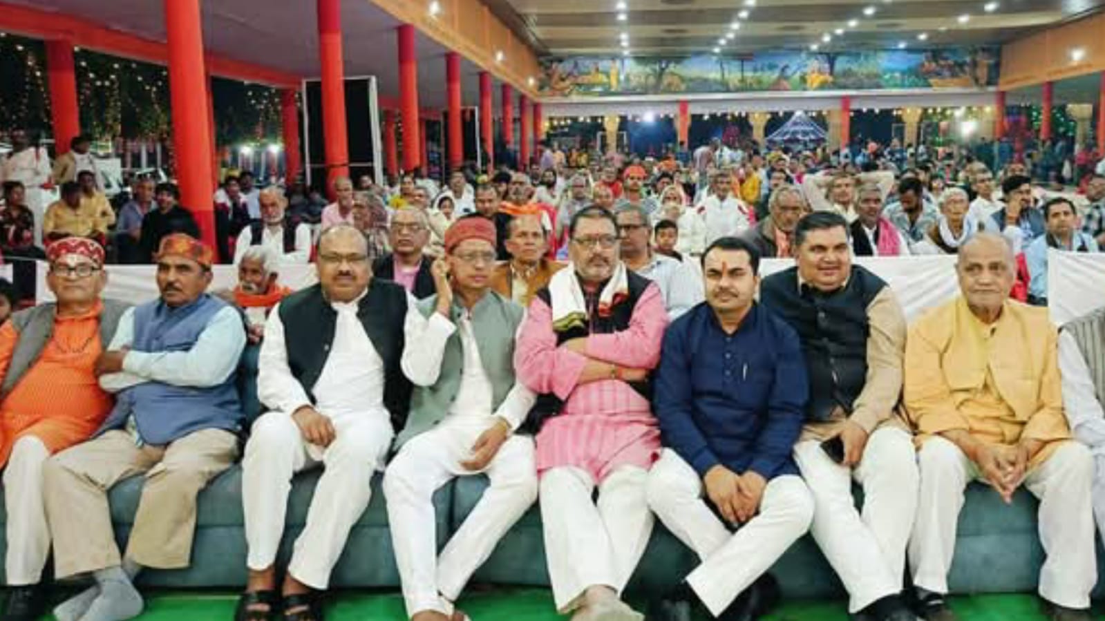 जगदगुरु स्वामी रामभद्राचार्य बोले: चित्रकूट का रामायण मेला अद्वितीय, सहयोग का भी वादा