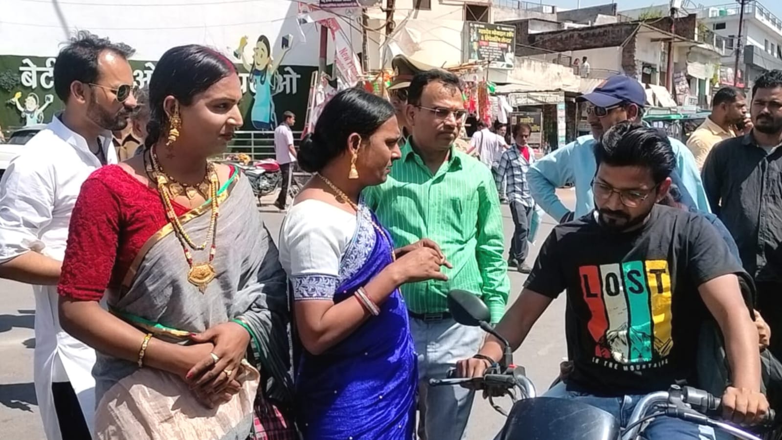 किन्नर समाज की अनूठी पहल: परिवहन विभाग के साथ मिलकर चला "जागरूकता" अभियान