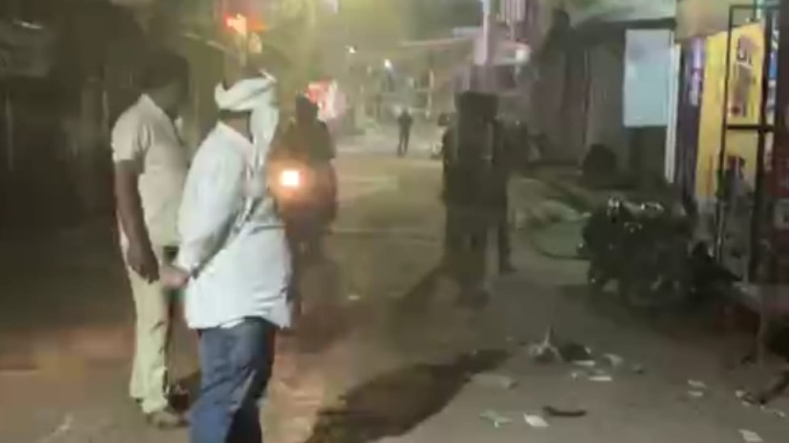 अंकित गुप्ता ने सफाई अभियान को दी रफ्तार: बांदा में "डे-नाइट" सफाई व्यवस्था लागू
