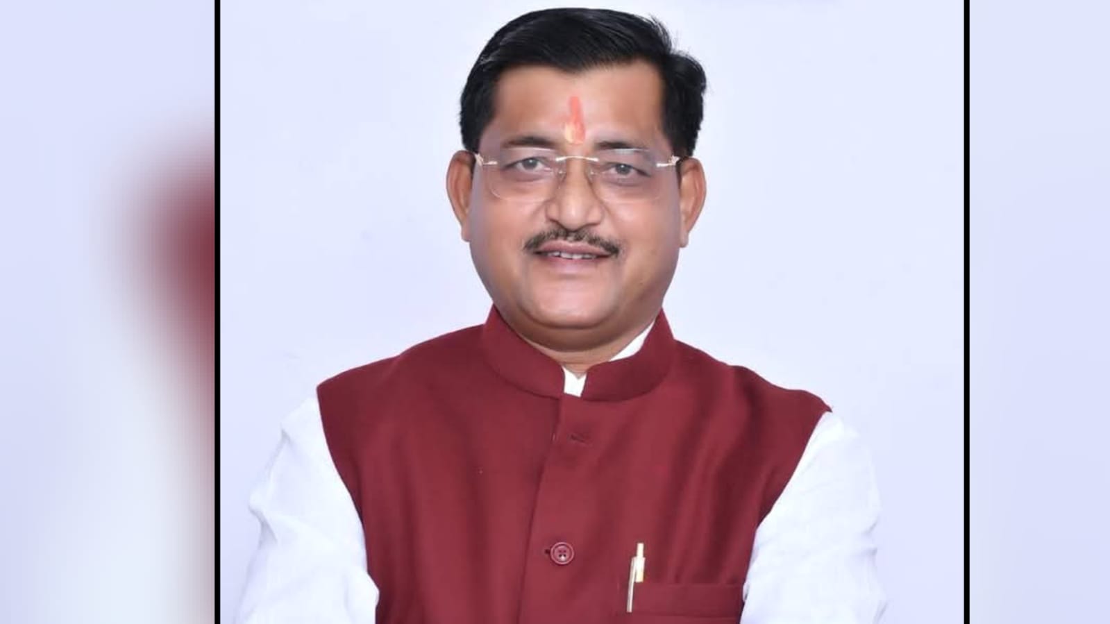 जनसेवा की मिसाल बने मंत्री रामकेश निषाद: विकास, सेवा और समर्पण की बनी पहचान