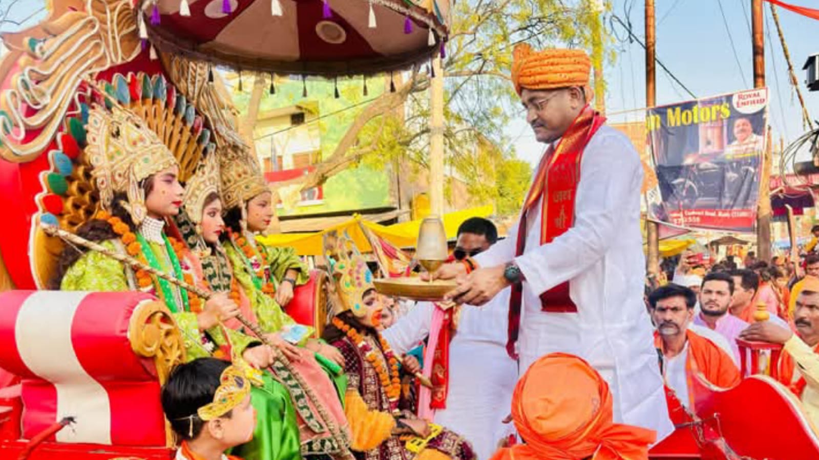 रामनवमी पर तिंदवारी बना "अयोध्या": मंत्री रामकेश बोले- शोभायात्रा बनी आस्था का प्रतीक