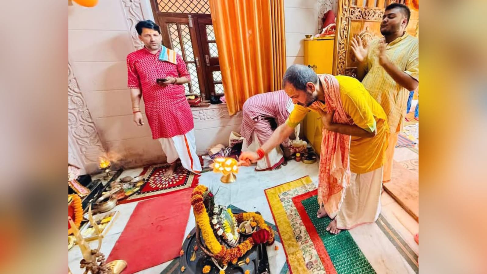 विधायक प्रकाश धार्मिक आस्था की बने मिसाल: कैलाशेश्वर मंदिर में किया कन्या पूजन