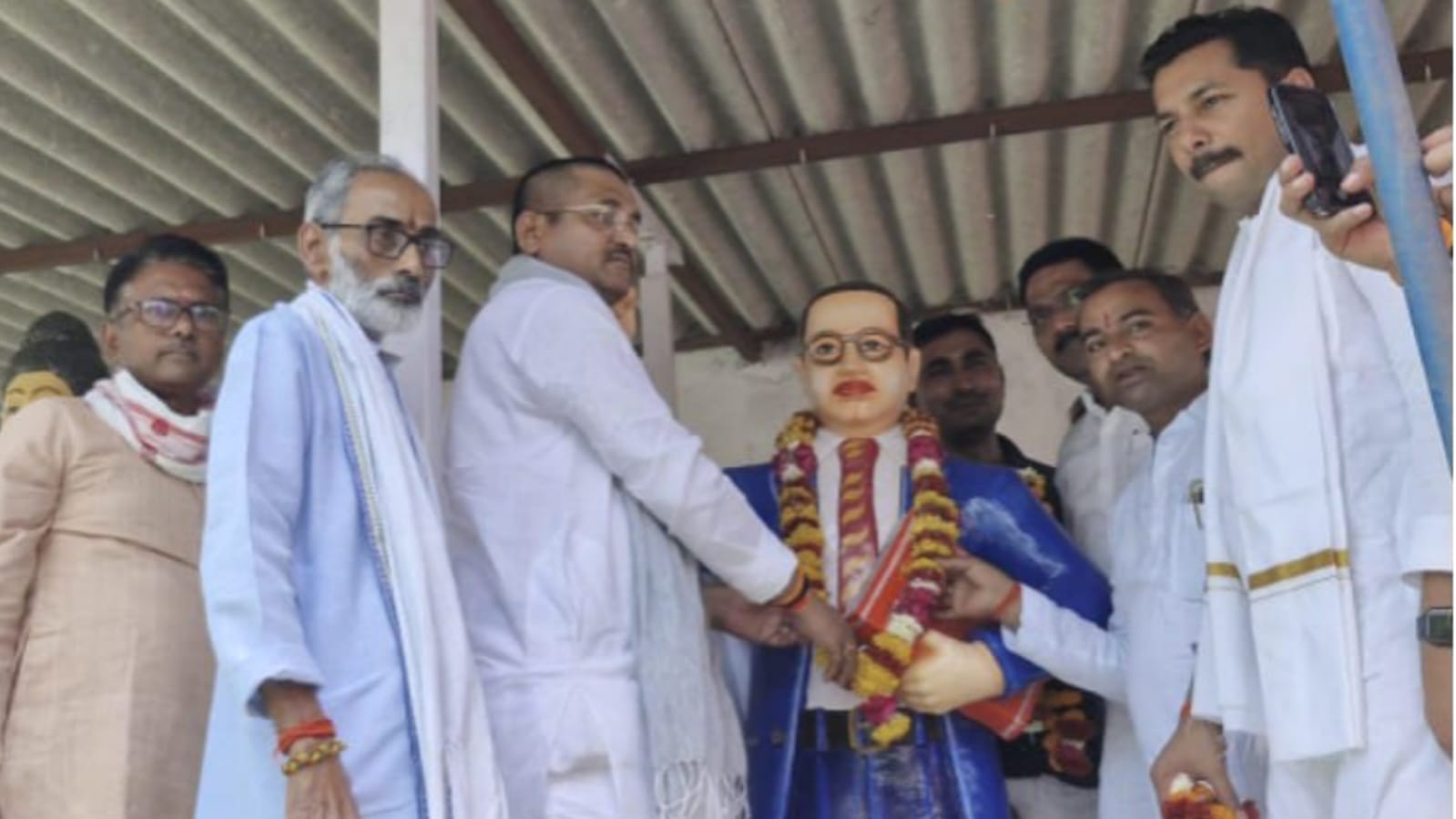 अंबेडकर जयंती पर बोले मंत्री रामकेश : संविधान हर नागरिक का अधिकार