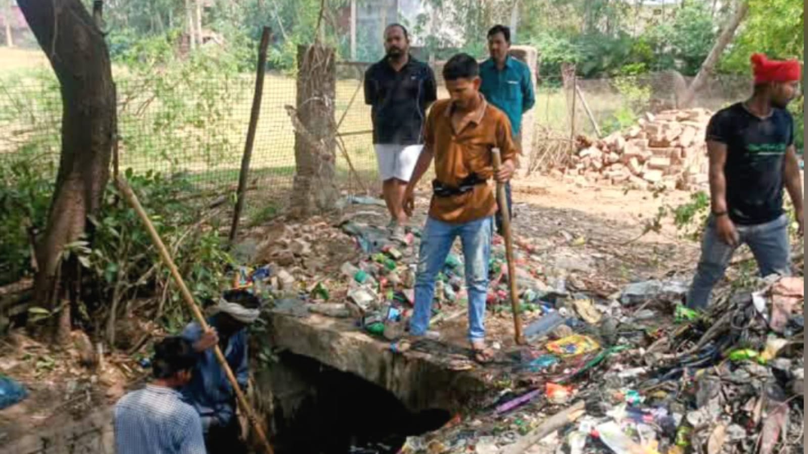पालिका प्रतिनिधि अंकित ने चलाया "युद्धस्तर" पर सफाई अभियान: जीता जनता का 'दिल'
