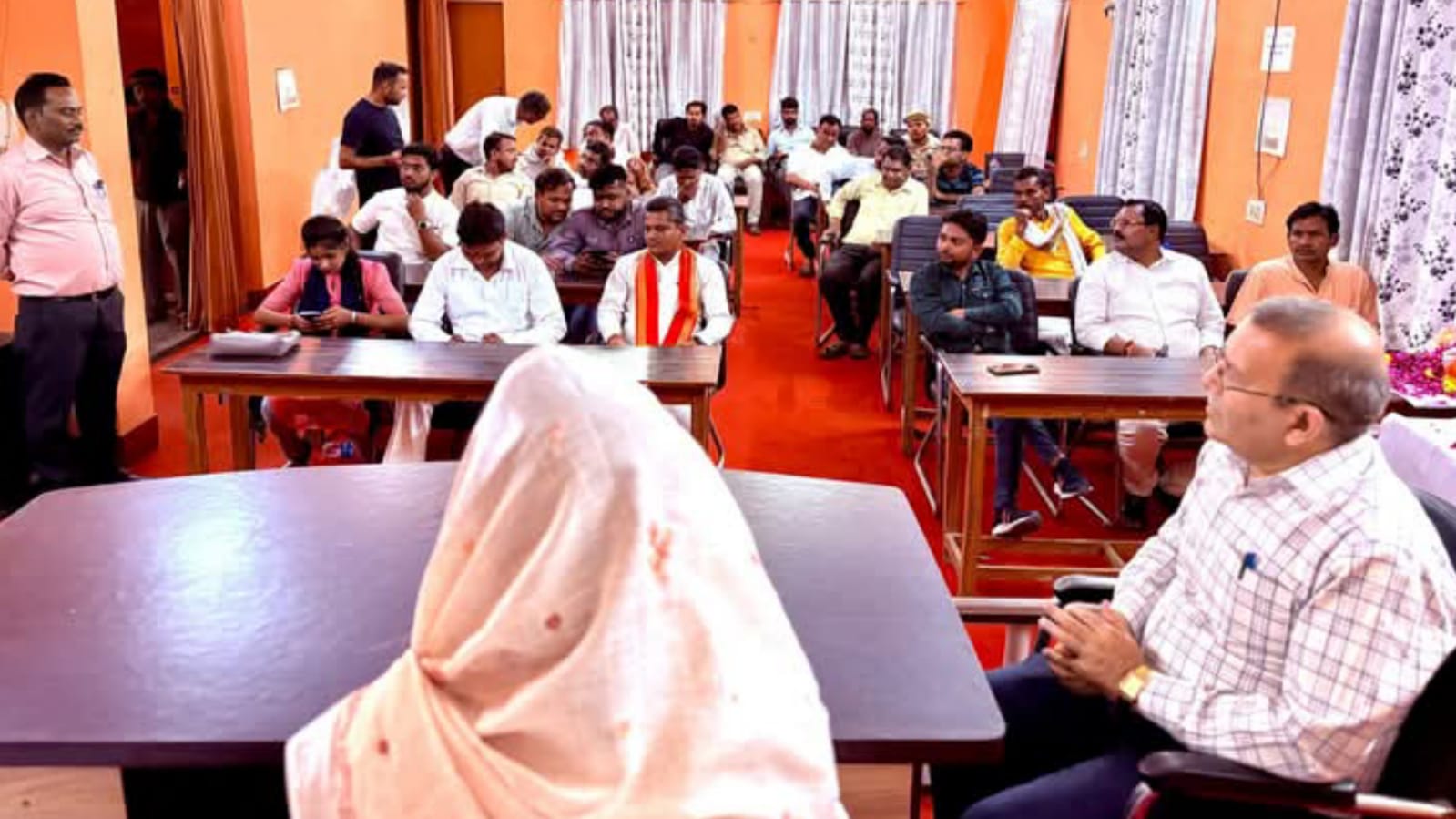 पालिकाध्यक्ष मालती की जनसुनवाई में दिखी संवेदनशीलता: अंबेडकर को भी किया याद