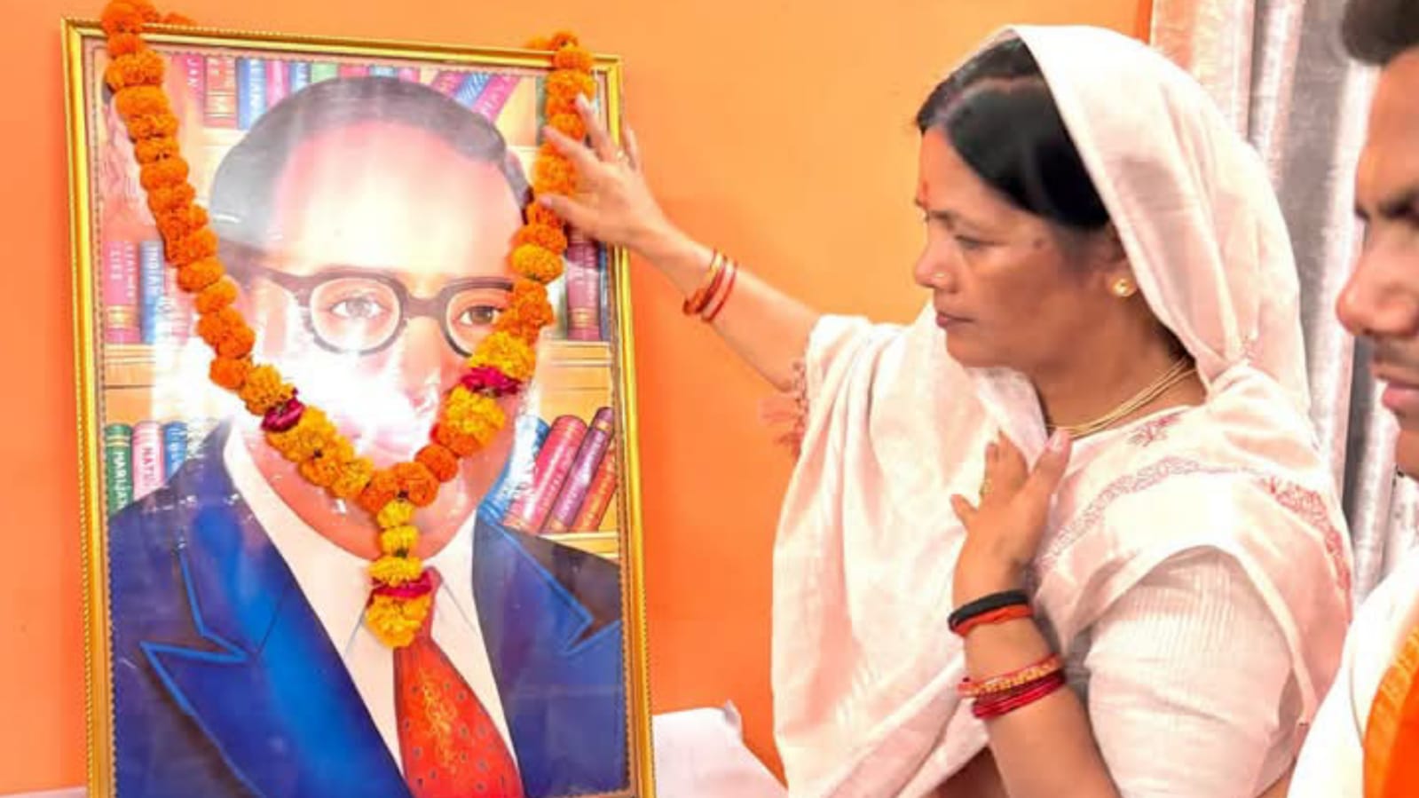 पालिकाध्यक्ष मालती की जनसुनवाई में दिखी संवेदनशीलता: अंबेडकर को भी किया याद