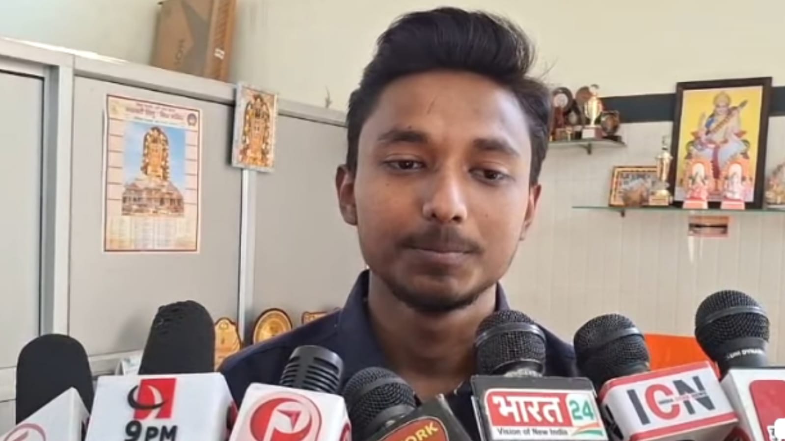 बांदा में प्रतिभा की त्रिवेणी: सनी पटेल बना टॉपर, योगिता और दीपिका की 'सफलता' से गूंजा जिला