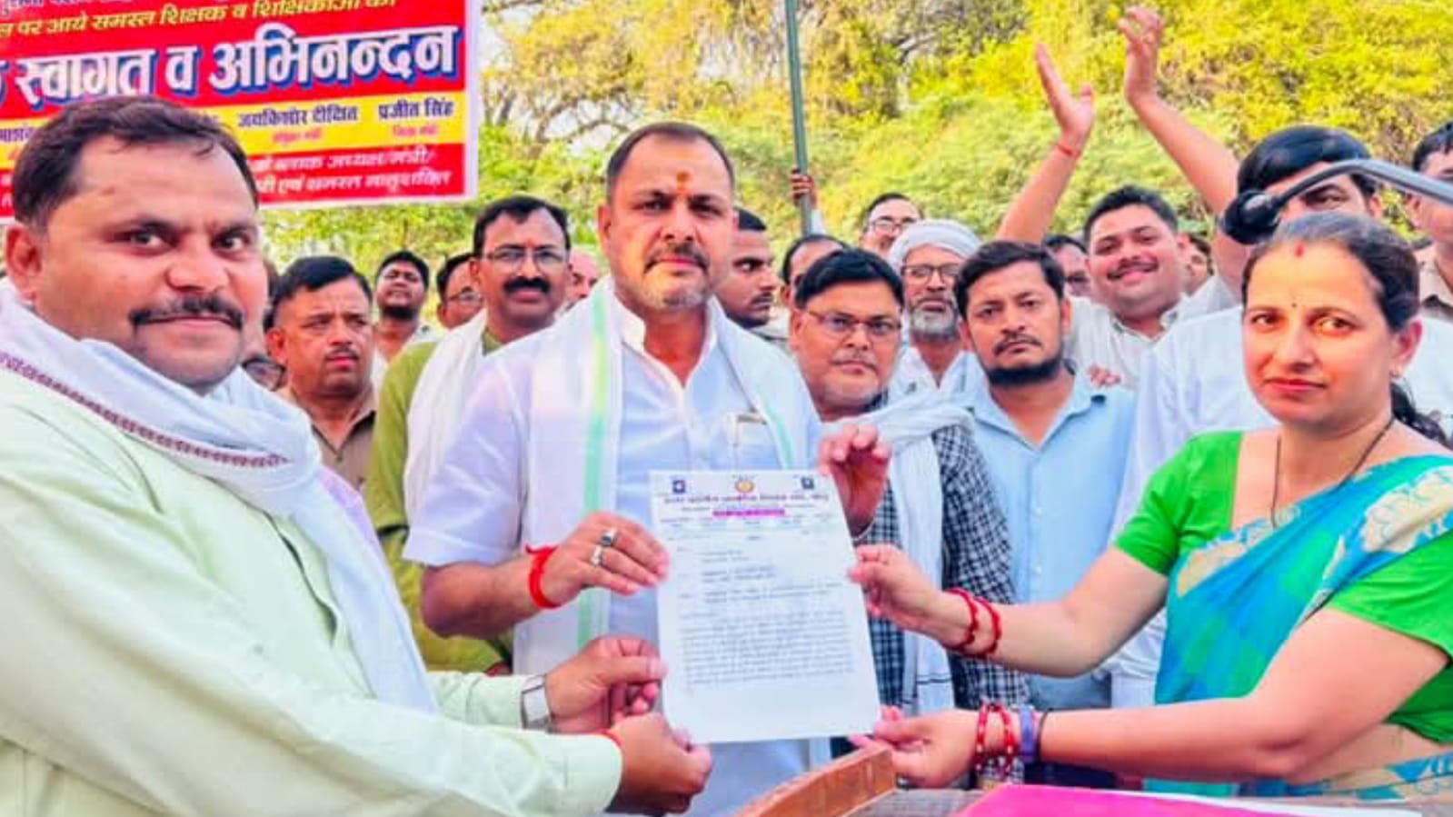 विधायक प्रकाश का शिक्षकों से वादा: योगी सरकार 'शिक्षक हितों' को लेकर प्रतिबद्ध