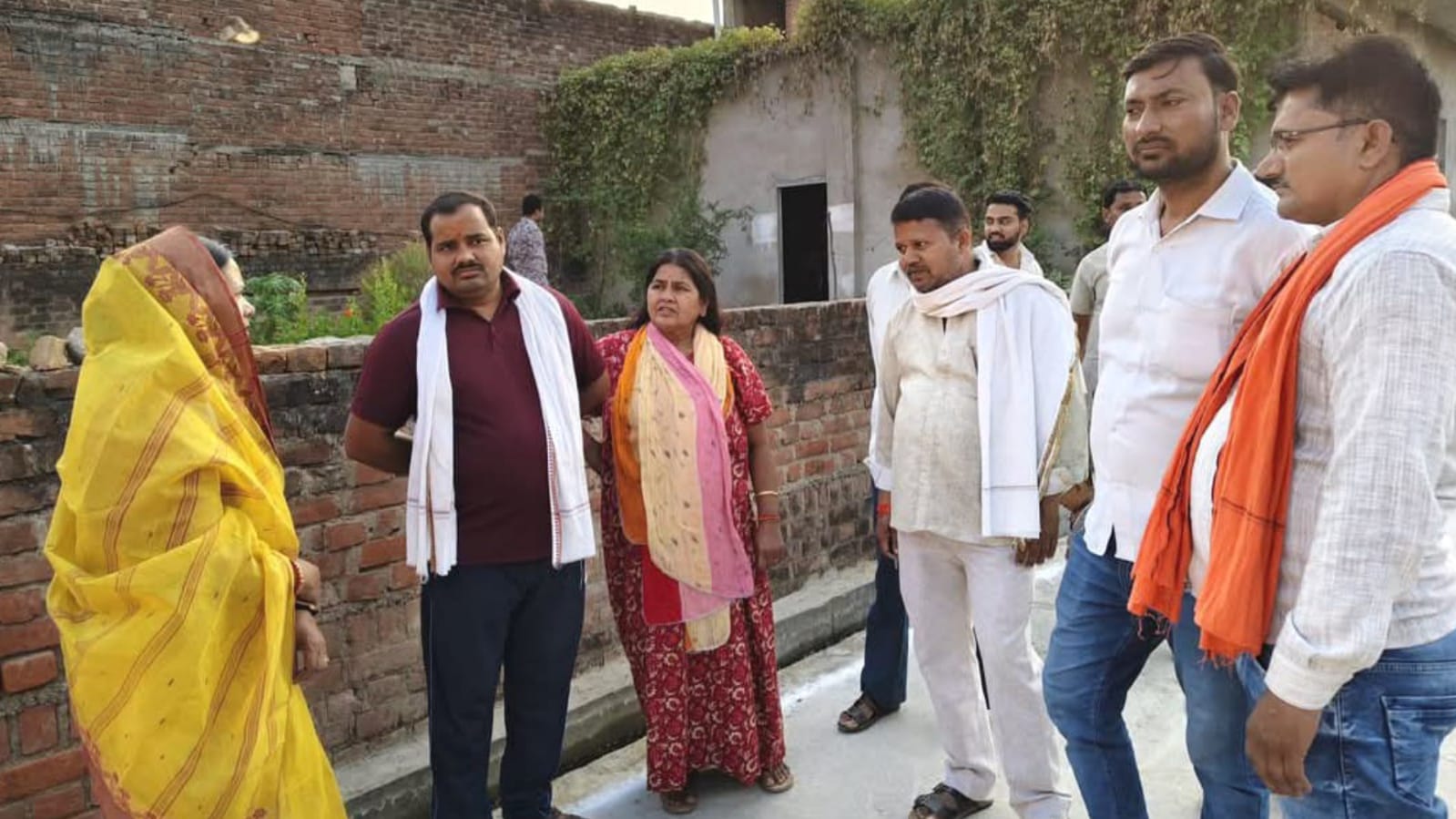 पालिकाध्यक्ष मालती द्वारा 'आरसीसी रोड' का उद्घाटन: नगर में 'विकास की रफ्तार' हुई 'तेज'
