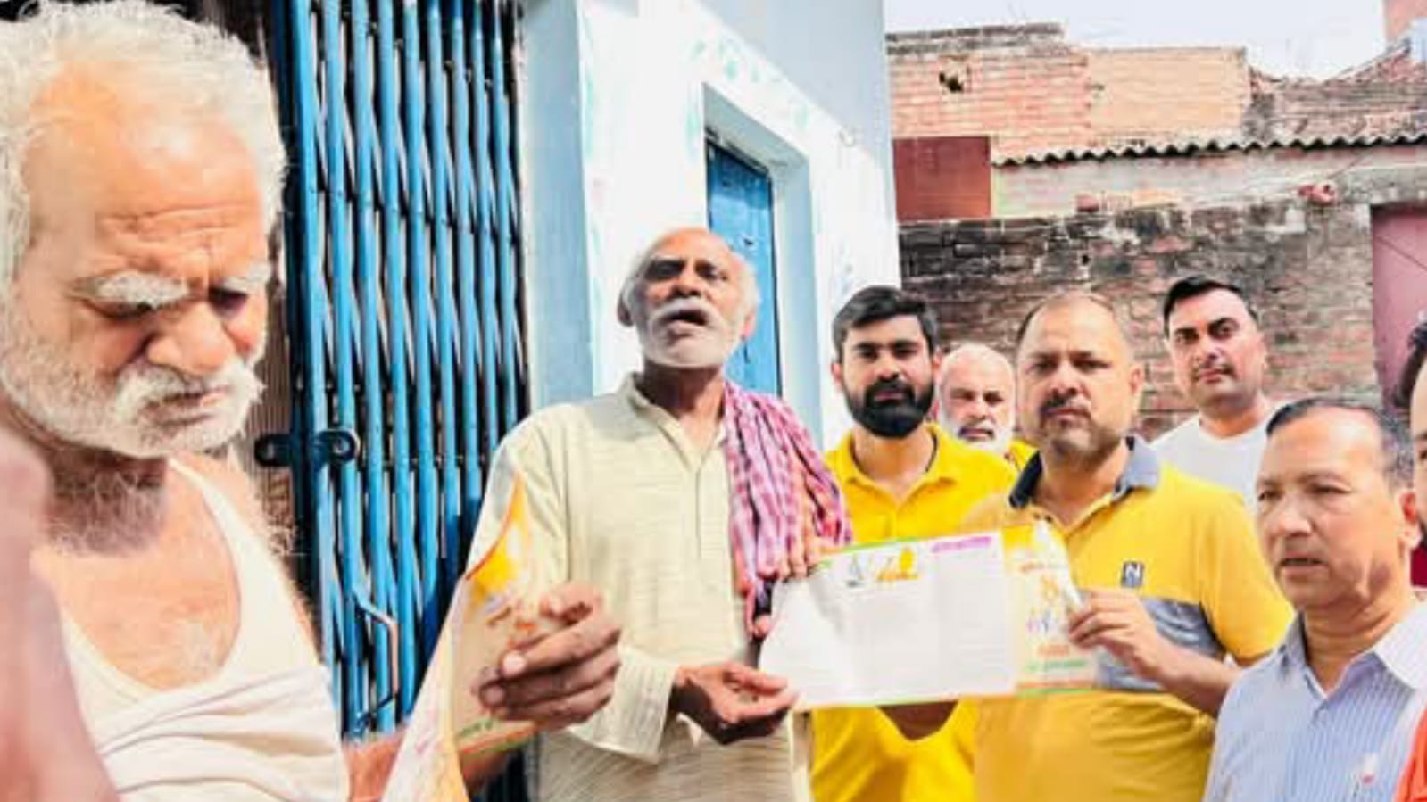 विधायक प्रकाश में दिखा 'लोकतंत्र का असली चेहरा' : ऐसी होती है 'जनप्रतिनिधि की परिभाषा'