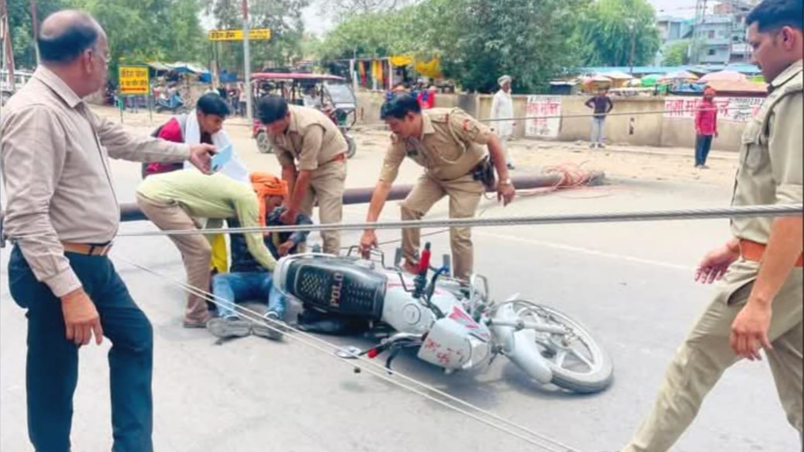 प्रशासन की लापरवाही से बड़ा हादसा: अतिक्रमण हटाने के दौरान बरपा कहर