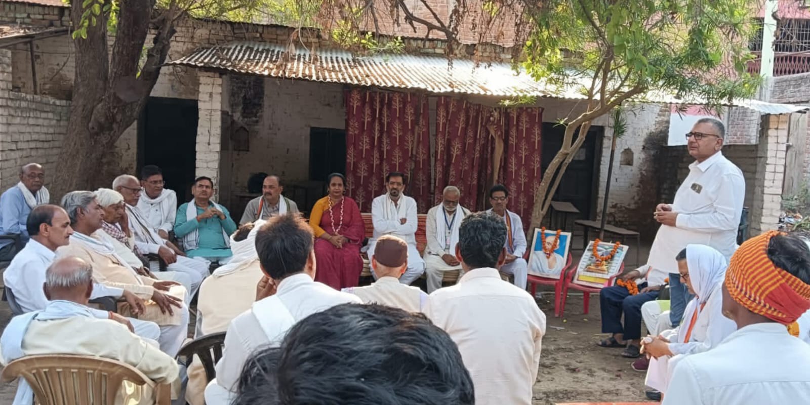 जनता की नब्ज पर कांग्रेस की पकड़: जनसभा में उठी बदलाव की लहर, गांव-गांव संगठन की गूंज