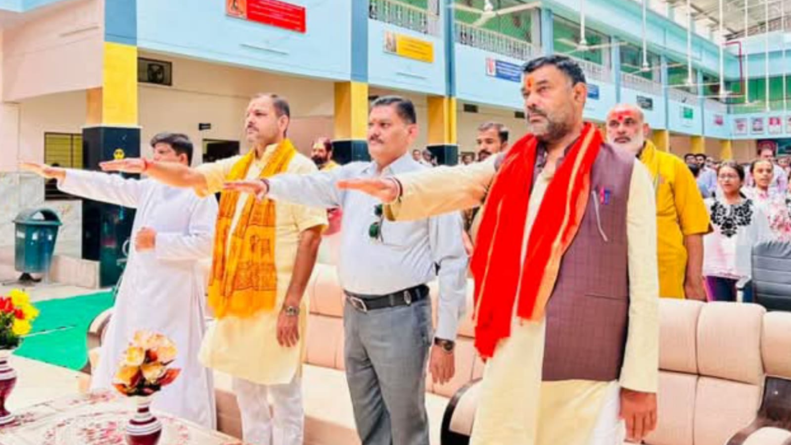 विधायक प्रकाश ने 'बच्चों' का बढ़ाया 'हौसला': प्रतिभाओं की तपिश से 'चमका' समर कैंप
