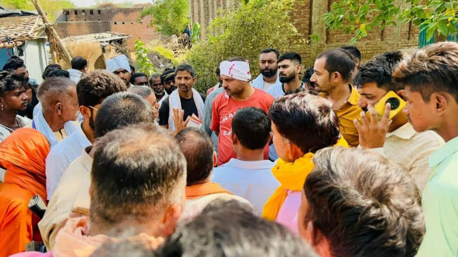 विधायक प्रकाश 47 डिग्री में 'जमीनी हकीकत' से रूबरू : गांव-गांव गूंजा 'विकास' का संदेश