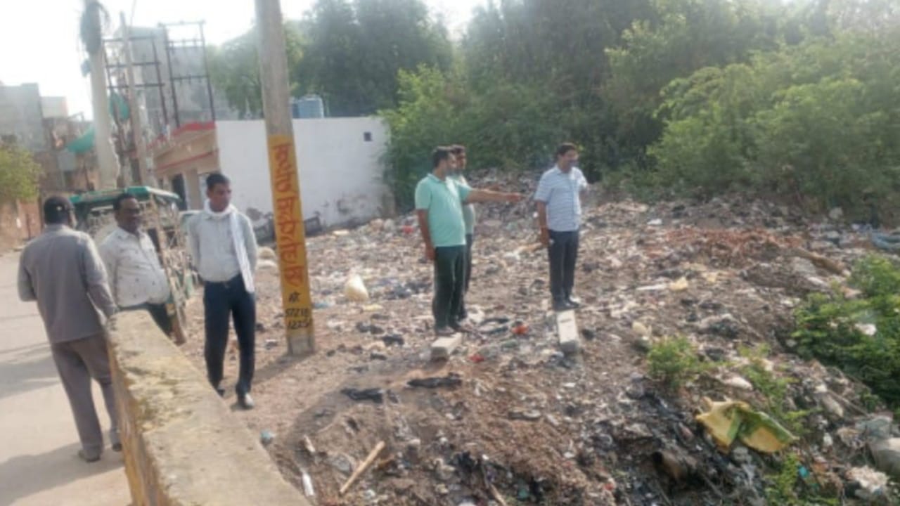 प्रतिनिधि अंकित गुप्ता 'आराम हराम' है की तर्ज पर कर रहे काम: 'युद्धस्तर' पर सफाई अभियान !