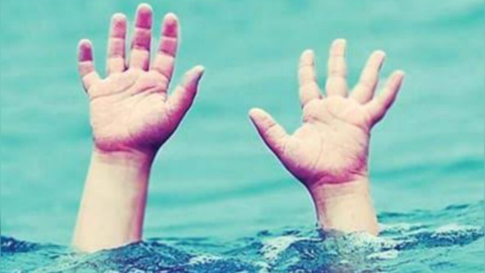 शादी में शामिल होने गई मासूम की नदी में मौत: बालू माफिया के गड्ढों ने ली 8 साल की जान !