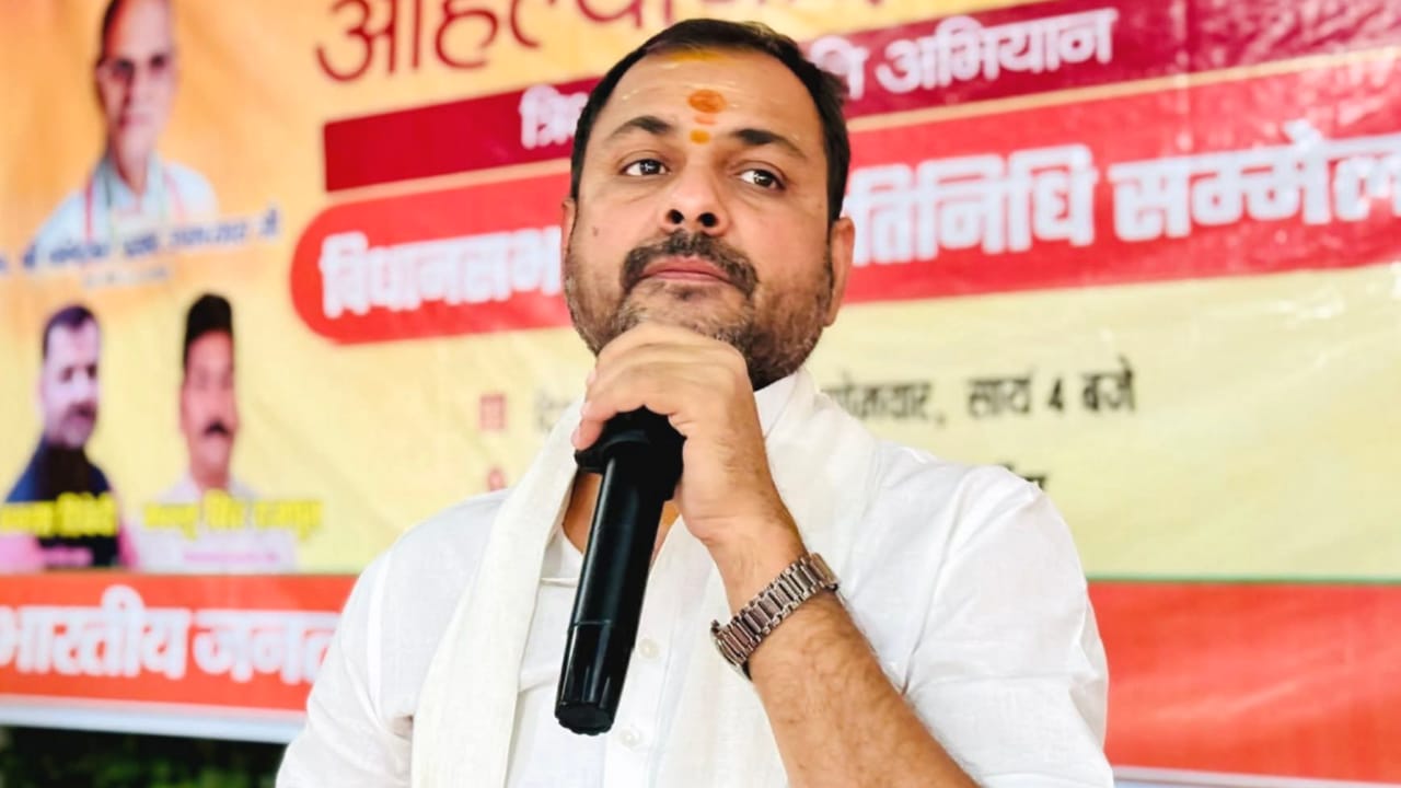 विधायक प्रकाश का संकल्प: लोकमाता अहिल्या बाई के आदर्शों पर चलेगा बांदा, गूंजा प्रेरणा का मंत्र