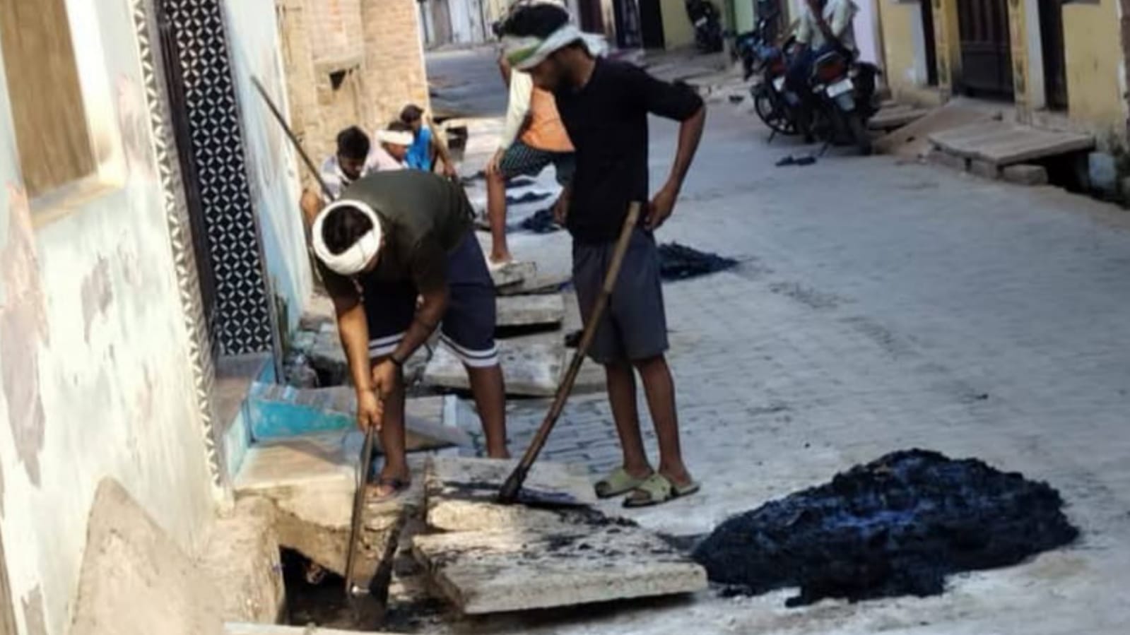 अंकित गुप्ता वॉकिंग ड्रेस में: नाला 'युद्धगति' को दिया अल्टीमेटम