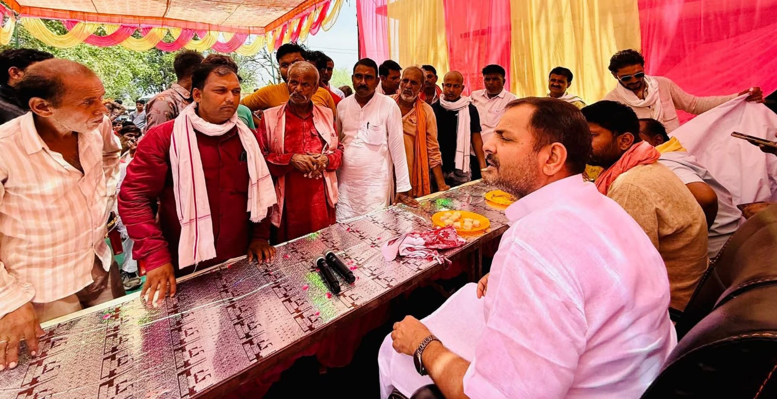 विधायक प्रकाश की 'जन चौपालों' में गूंजा 'मोदी युग' का मंत्र: बजा अमृतकाल का नगाड़ा