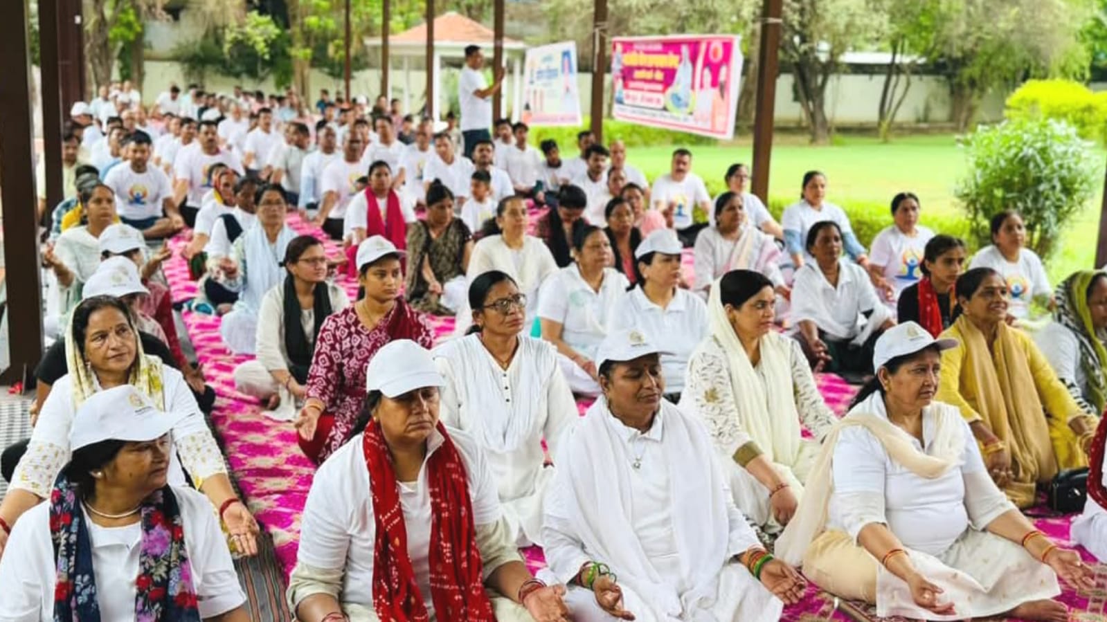 विधायक प्रकाश ने 'संयम और सेवा' का दिया मंत्र: योग करो, निरोग रहो, राष्ट्र सेवा में जुटो