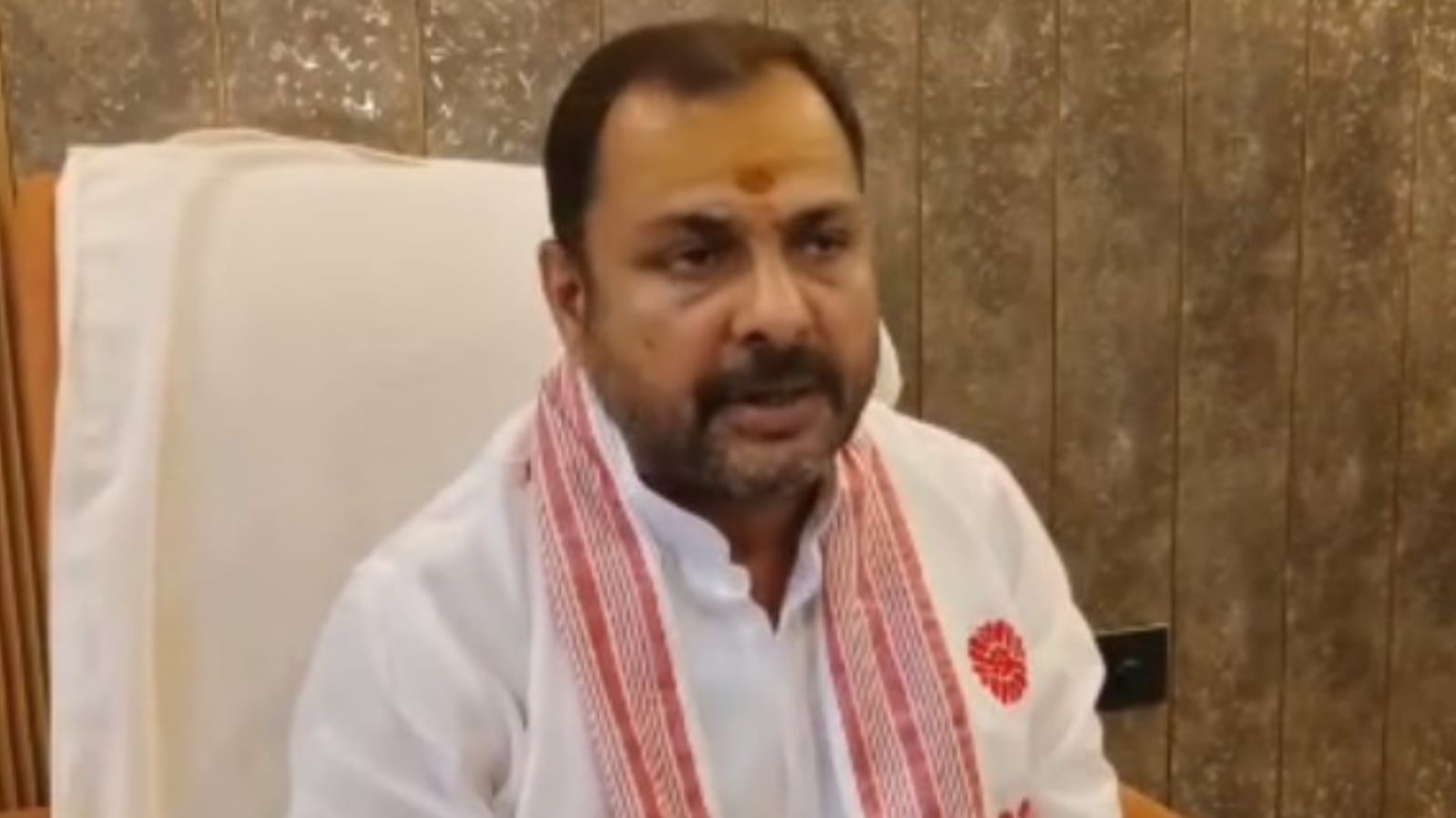 विधायक प्रकाश की 'तथ्य-वीरता' ने तोड़ी अफवाहों की कमर: कहा की नहीं होती 'झूठ की लंबी उम्र'