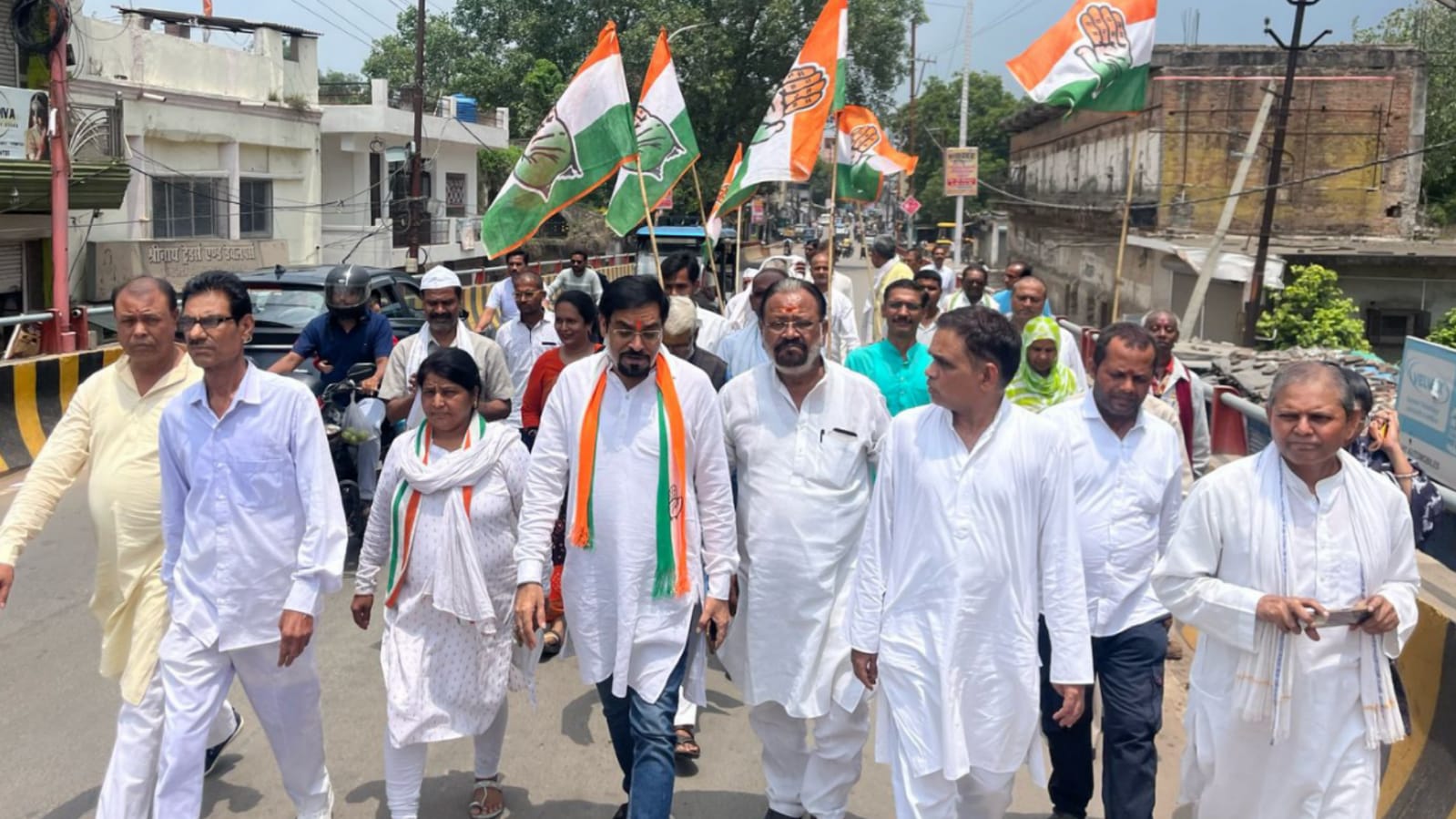 शिक्षा पर कुठाराघात: कांग्रेस ने सरकार को दी चेतावनी, स्कूल बंद करोगे तो 'कुर्सी' हिला देंगे !