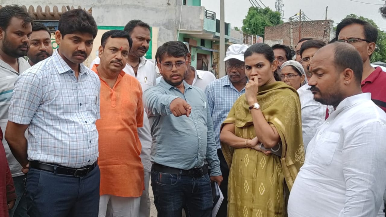 रेलवे दोहरीकरण ने बढ़ाया जलनिकासी का संकट: डीएम ने दिया 'समाधान का रोडमैप'