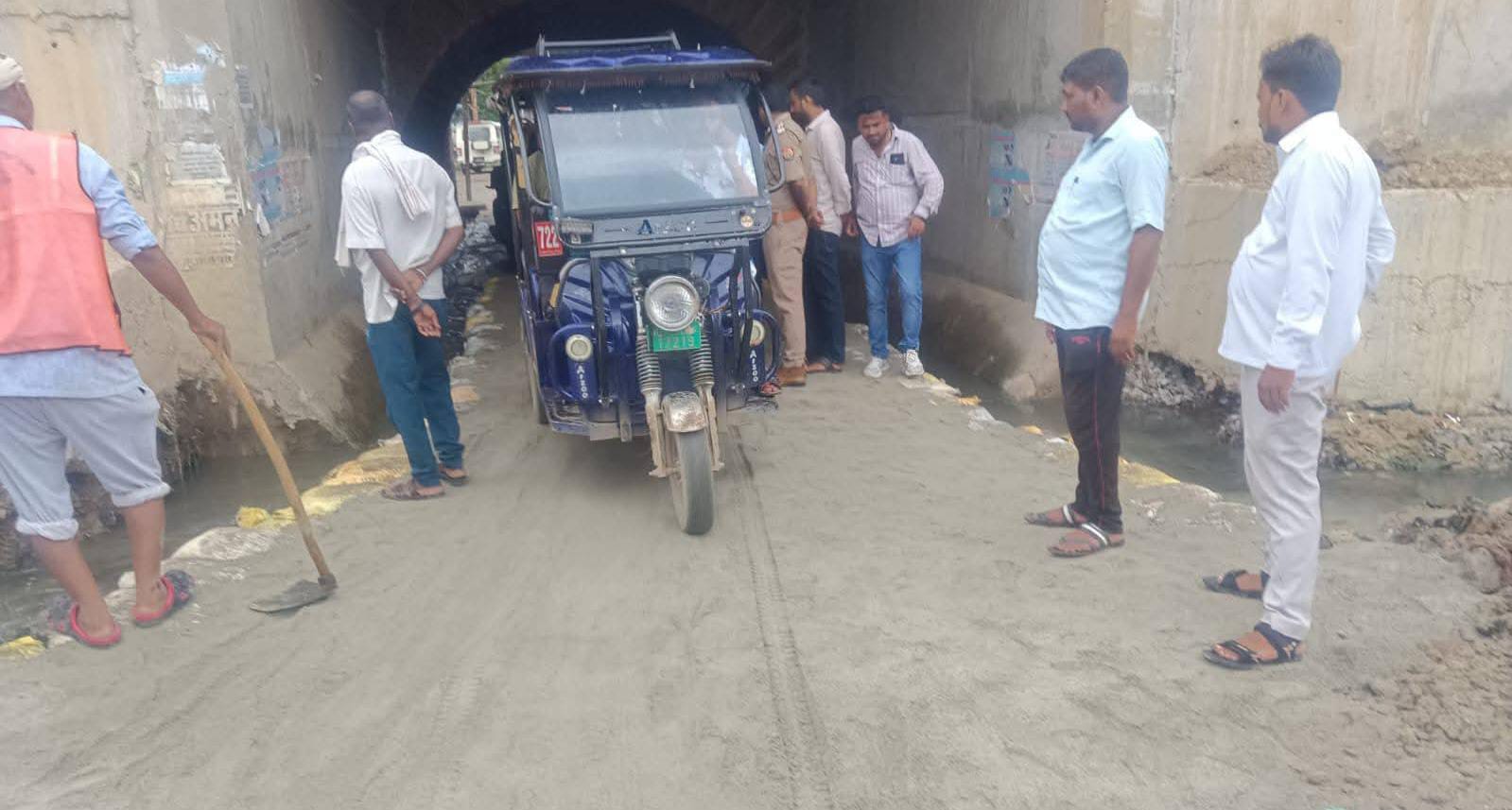 प्रतिनिधि अंकित की 'तत्परता बनी मिसाल': लोहिया पुल पर 'जल संकट' का हुआ समाधान