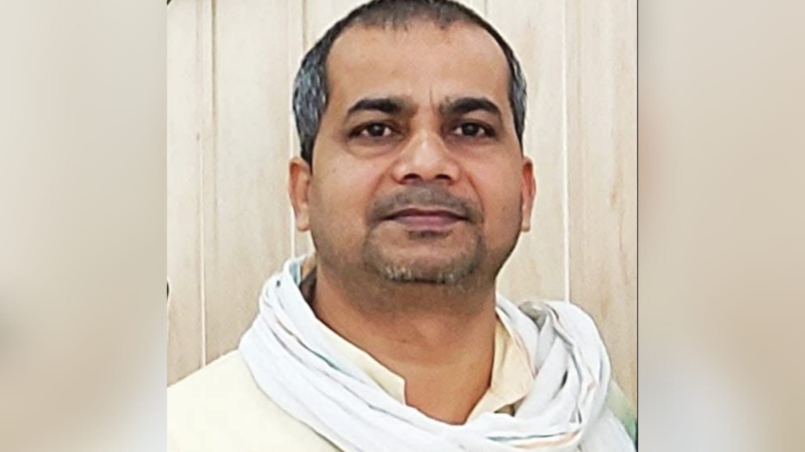 बस स्टैण्ड पर 'भू-माफिया' की नजर: पंकज मिश्र ने सीएम को भेजा पत्र, किया 'बड़ा खुलासा'