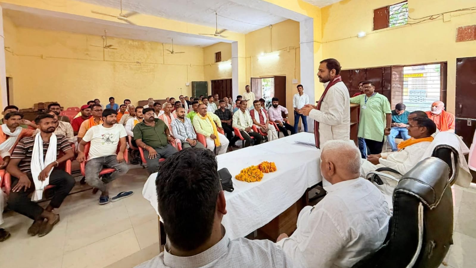 विधायक प्रकाश का 'ओजस्वी' संबोधन: बाँदा से निकली 'राष्ट्रनिष्ठ विचारधारा' की 'चिंगारी'