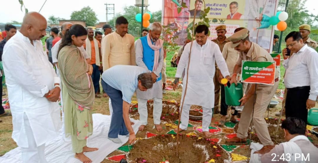 मंत्री रामकेश ने 'वृक्षारोपण' का किया आगाज़: 'हरियाली' का संकल्प बना जनआंदोलन !