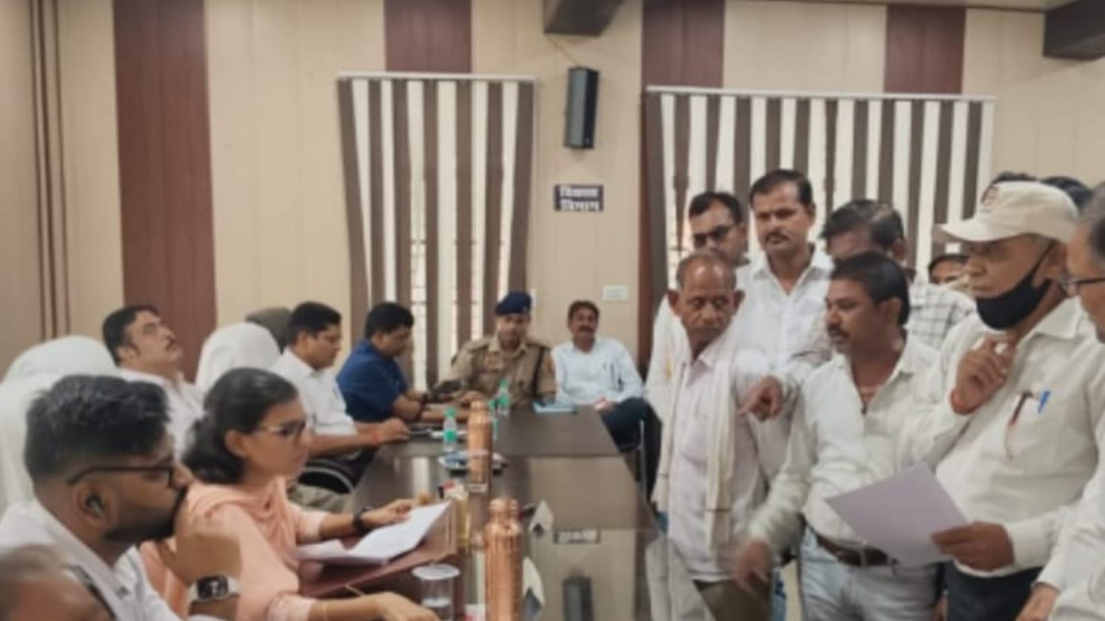 समाधान दिवस बना रस्म अदायगी: जनता की उम्मीदें फाइलों में कैद, अफसरशाही सुस्त !