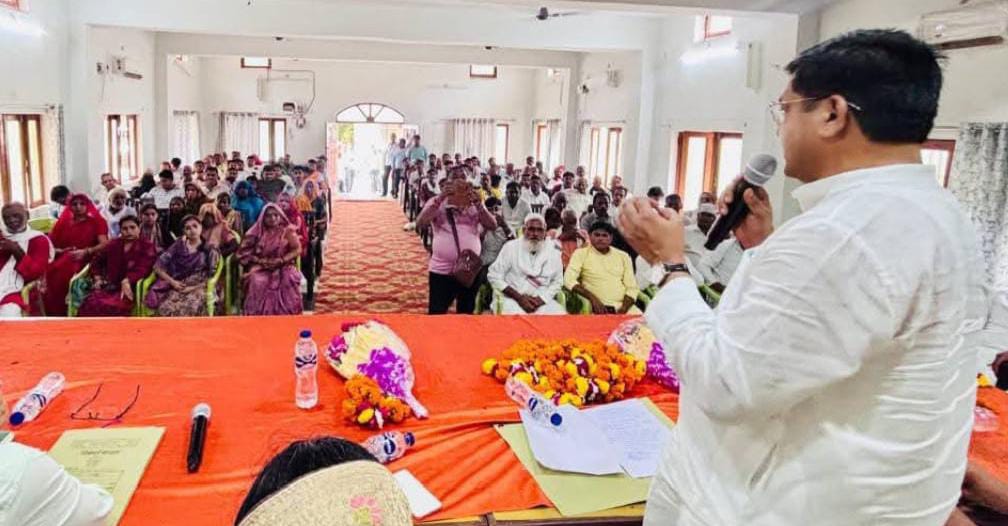 मंत्री रामकेश ने टटोली 'विकास की नब्ज़' : बोले- कार्यों में लापरवाही तो होगी बड़ी कार्रवाई