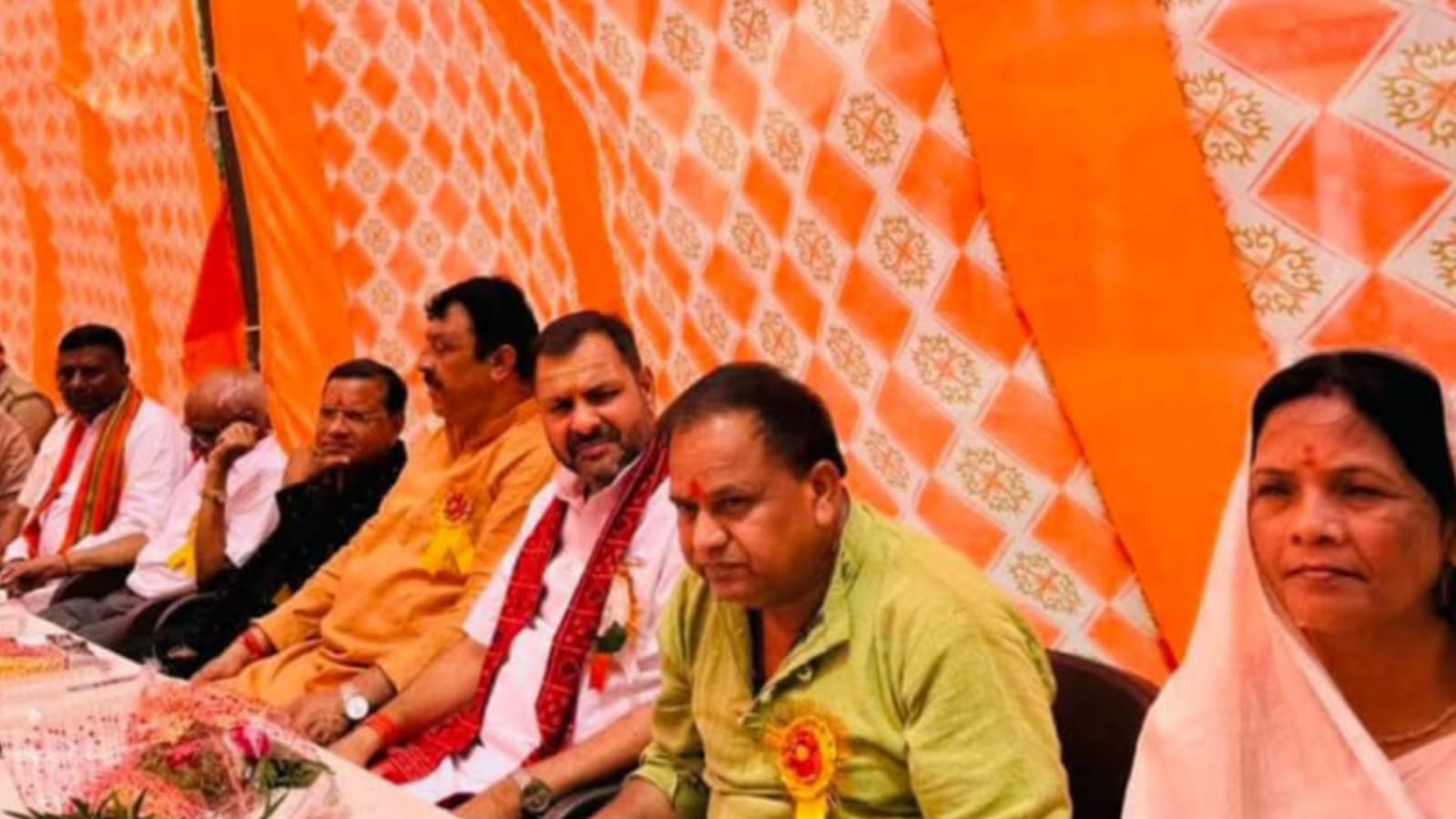 विधायक प्रकाश बोले: शिक्षा तभी सफल जब जुड़ें संस्कार, बच्चों ने लिया नेतृत्व की शपथ