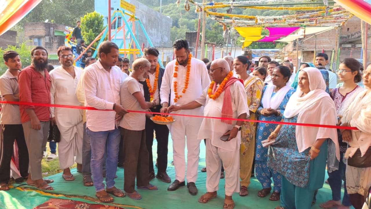 राजा भईया का विदेशी कंपनियों की साज़िश पर करारा वार:बोले स्वदेशी बने देश की रीढ़
