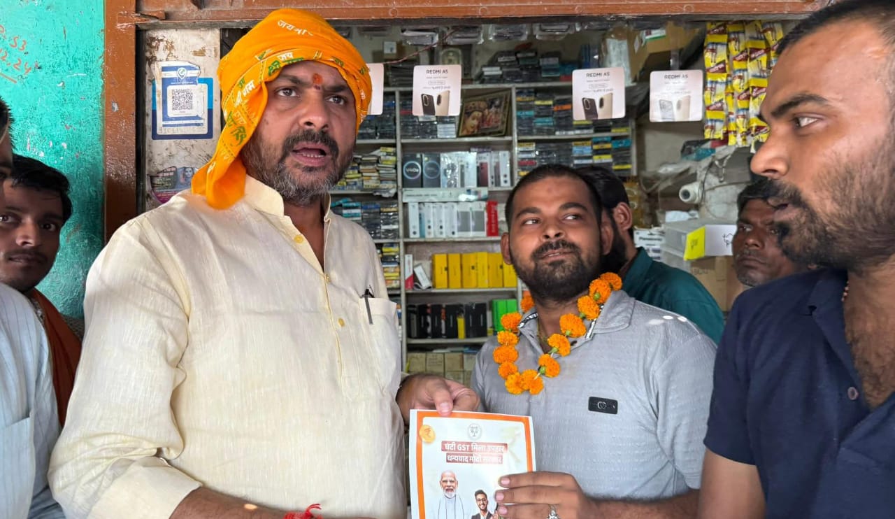 विधायक प्रकाश ने व्यापारियों से की व्यापक चर्चा: घटे जीएसटी दरों का गिनाया 'फायदा'