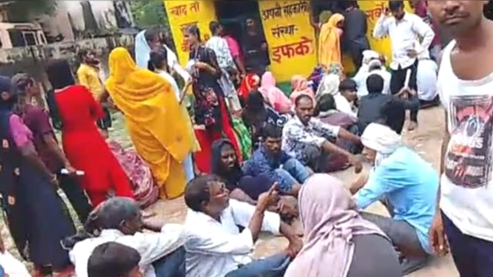 ब्लॉक प्रमुख अरविंद मिश्रा बोले: चित्रकूट में खाद संकट व्याप्त, हालात नहीं सुधरे तो आंदोलन