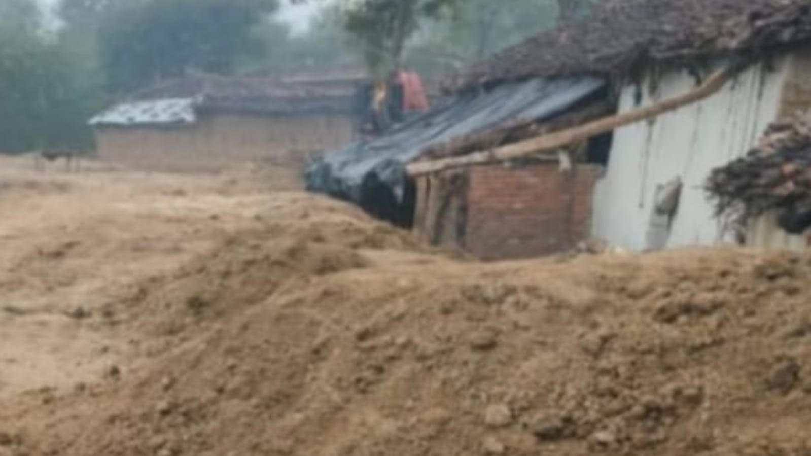 बांदा लघु सिंचाई विभाग में भ्रष्टाचार की दादागिरी ? तालाबों के जीर्णोद्धार में करोड़ों डकारा !